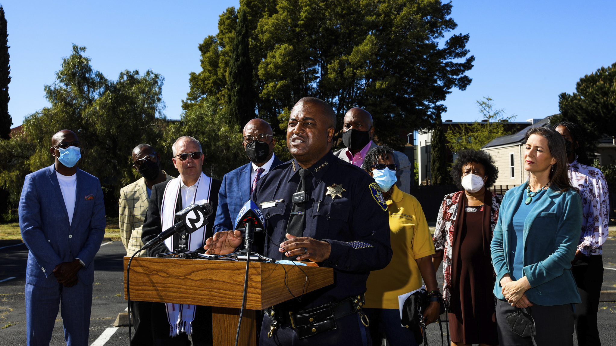 Oakland police is on probation and a step closer to shedding federal oversight : NPR - Vimarsana News