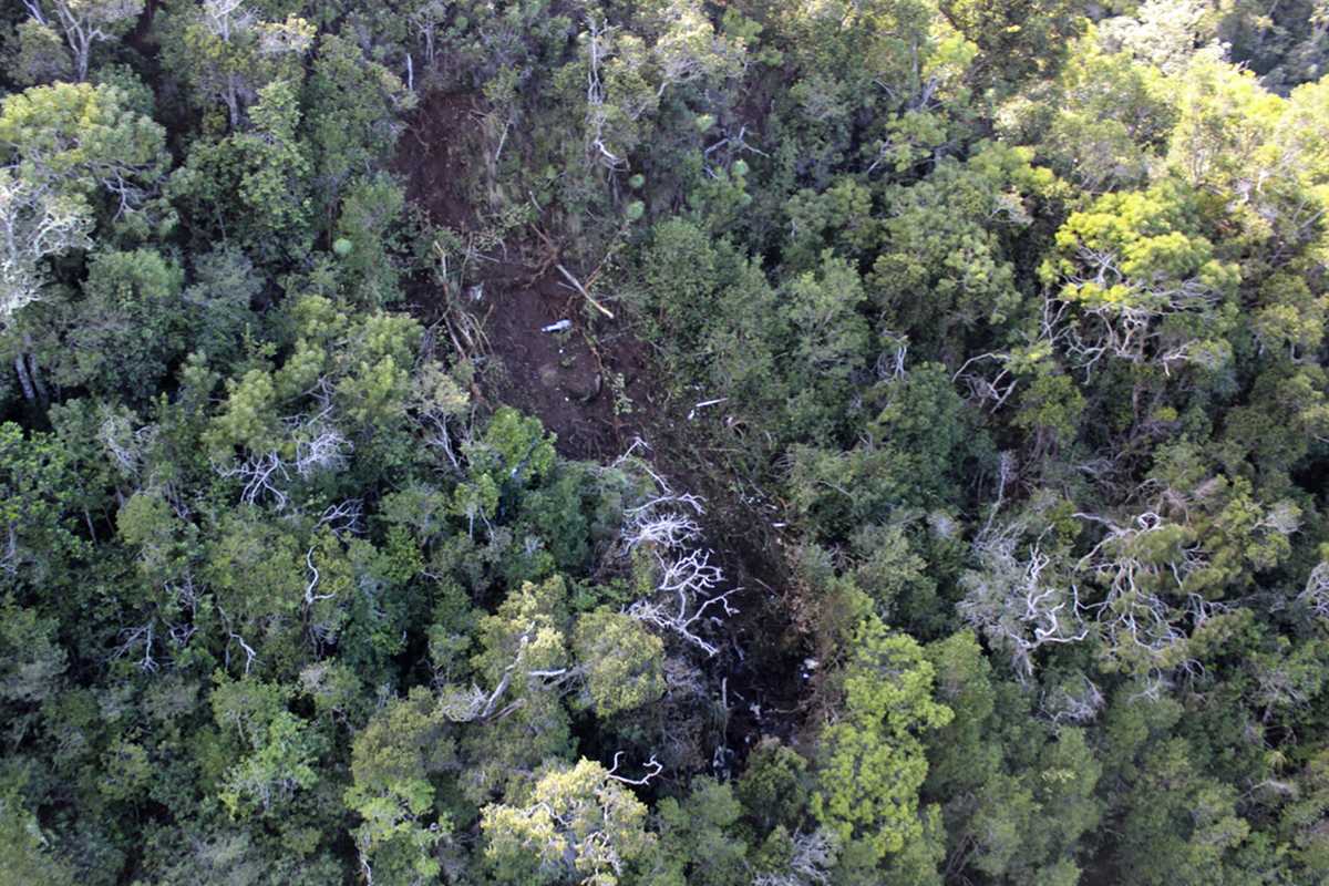 Hawaii Helicopter Crash That Kills 7 Could Have Been Prevented, Investigators Say: NPR 2 Hawaii Helicopter Crash That Kills 7 Could Have Been Prevented, Investigators Say: NPR