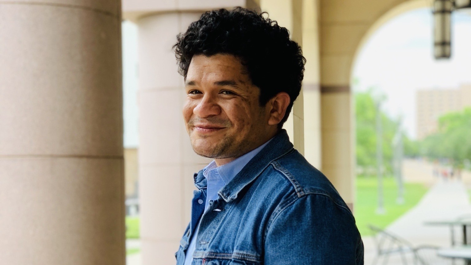 Walter almost didn't make it to the U.S. Then a fellow migrant carried him : NPR - Vimarsana News