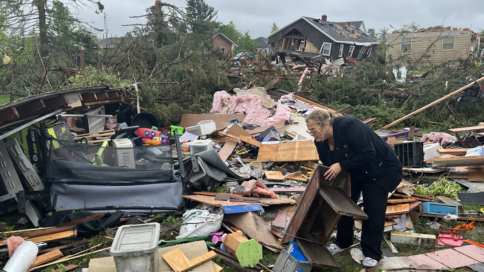 Gaylord, Mich., tornado leaves 2 dead NPR