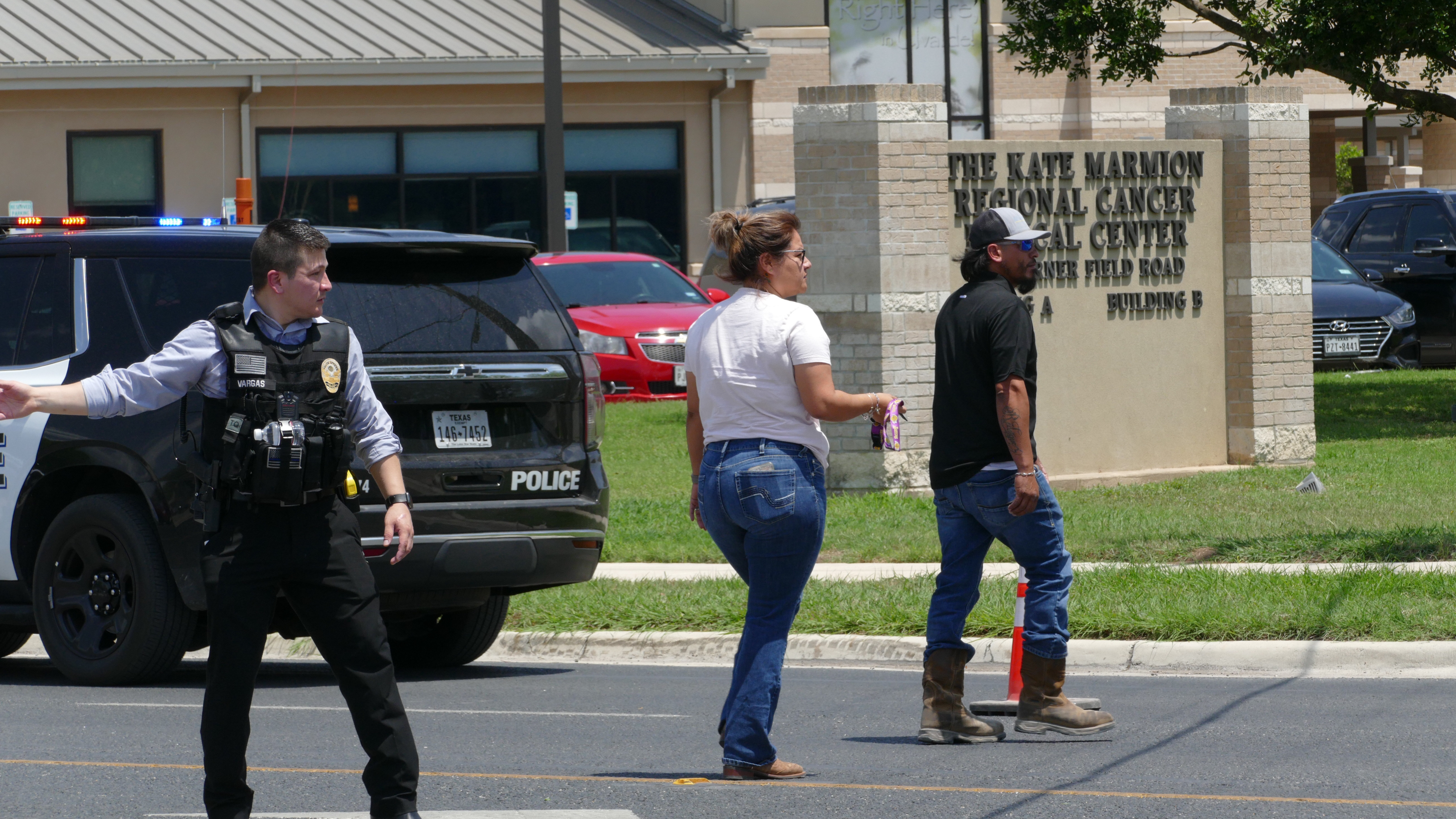 Onlookers urged police to charge into Texas school Onlookers urged police to charge into Texas school