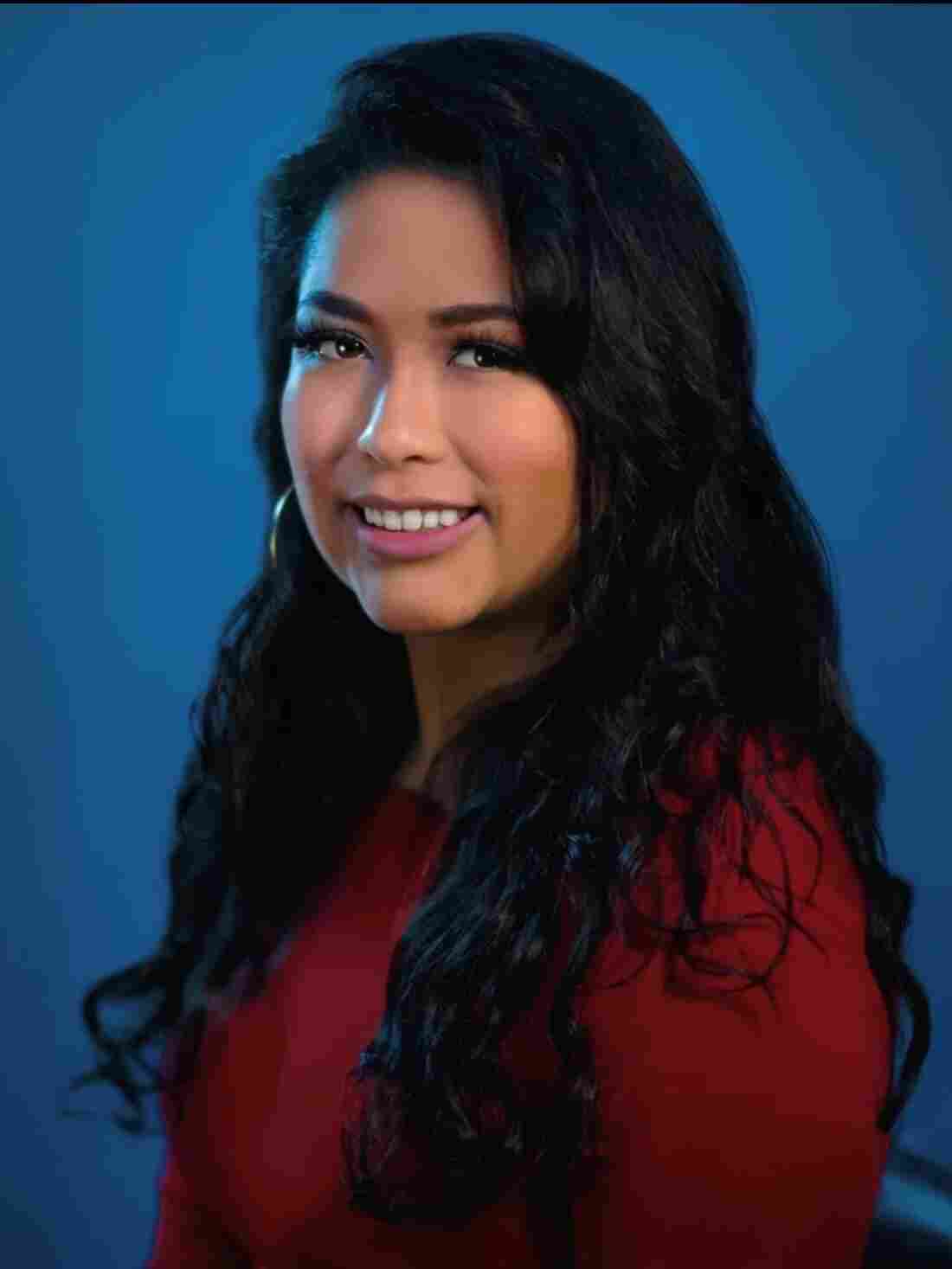 Ximena Bustillo headshot
