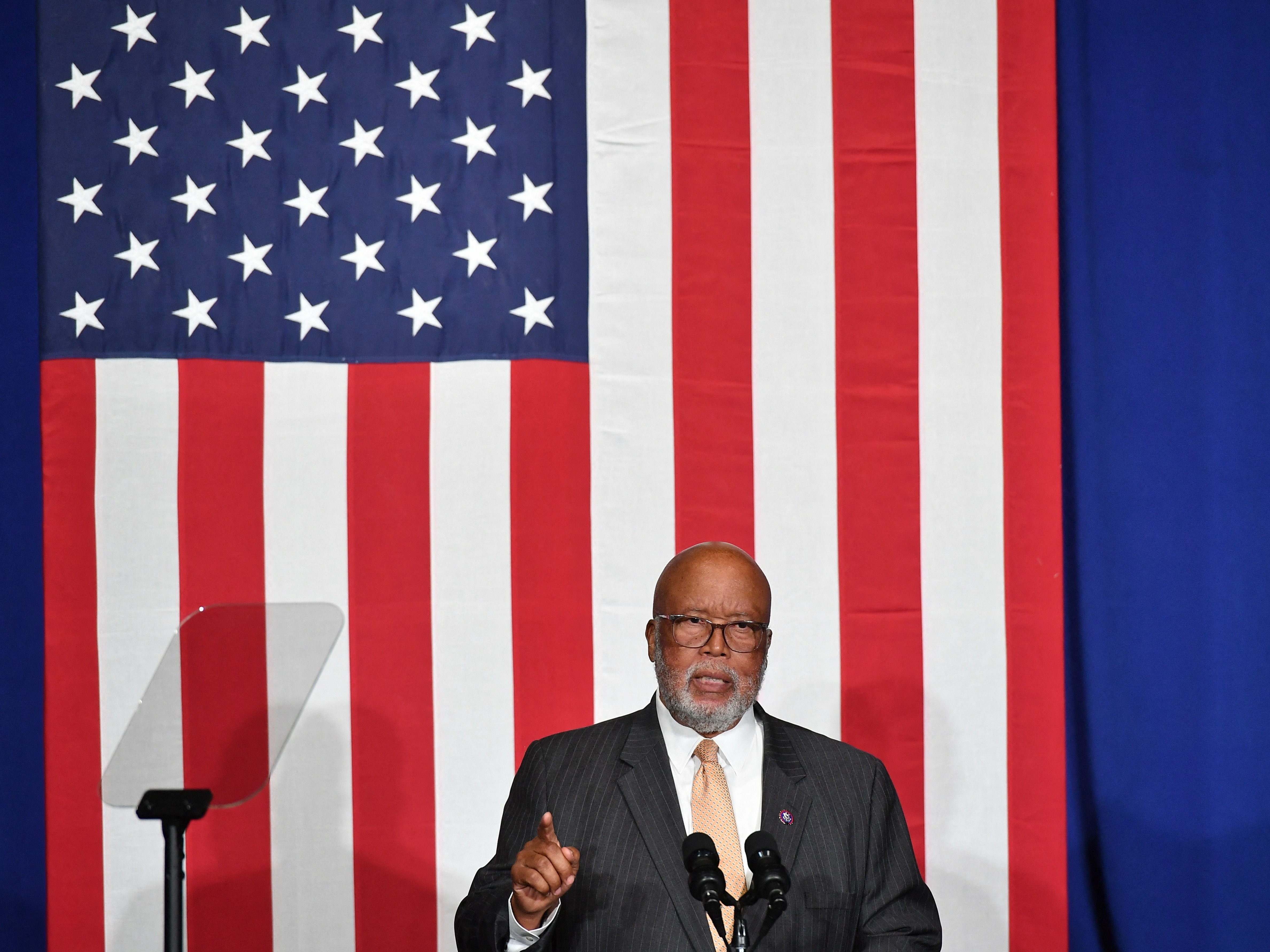 Rep. Bennie Thompson, D-Miss., introduces Vice President Harris at Delta Center Stage in Greenville, Miss., on April 1. (AFP via Getty Images)