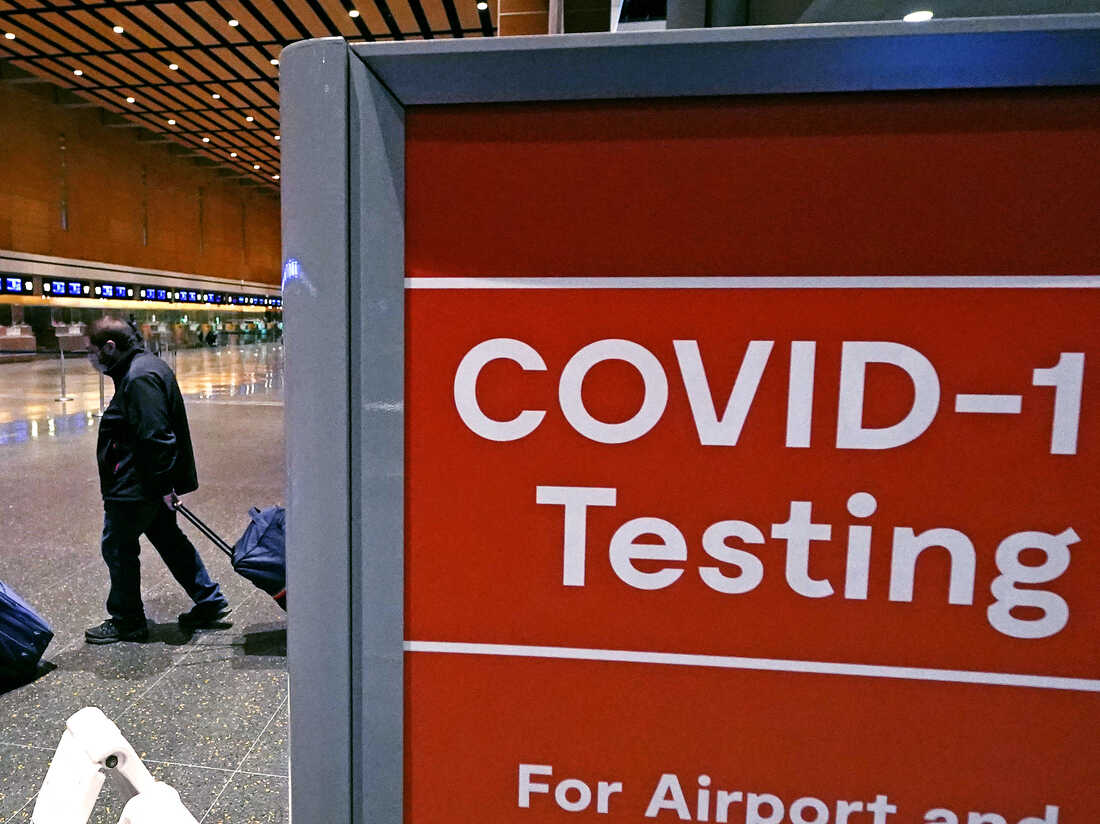 CDC levanta el requisito de prueba de viaje internacional COVID-19: NPR