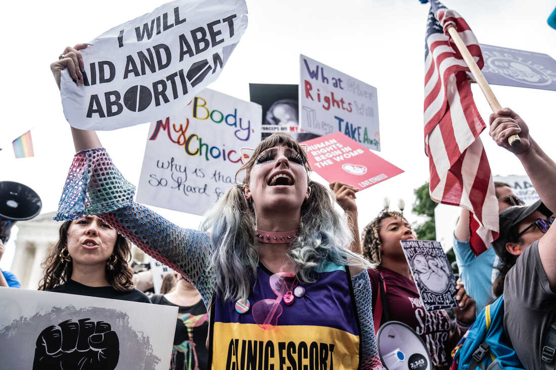 Why the Exposed Thong Is My Favorite Trend in a Post-Roe v. Wade World