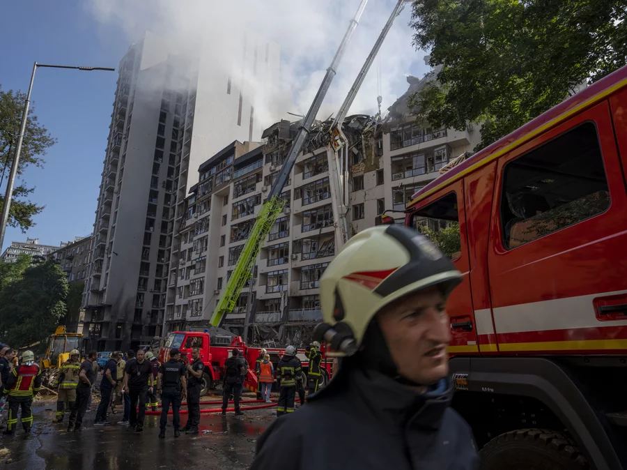Russia hits Ukraine cities with missile baarrage