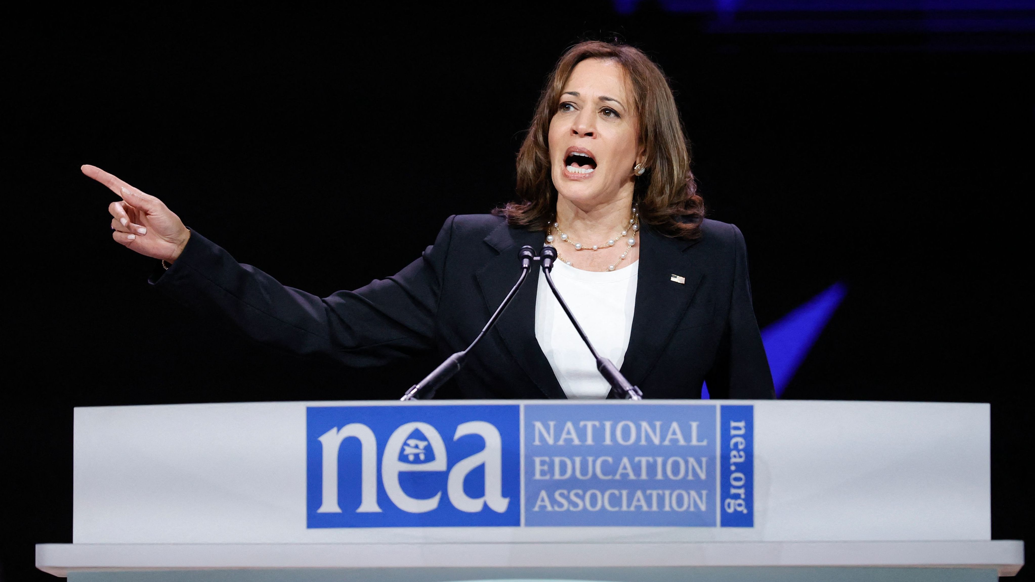 Harris calls for renewing the assault weapons ban after Highland Park mass shooting