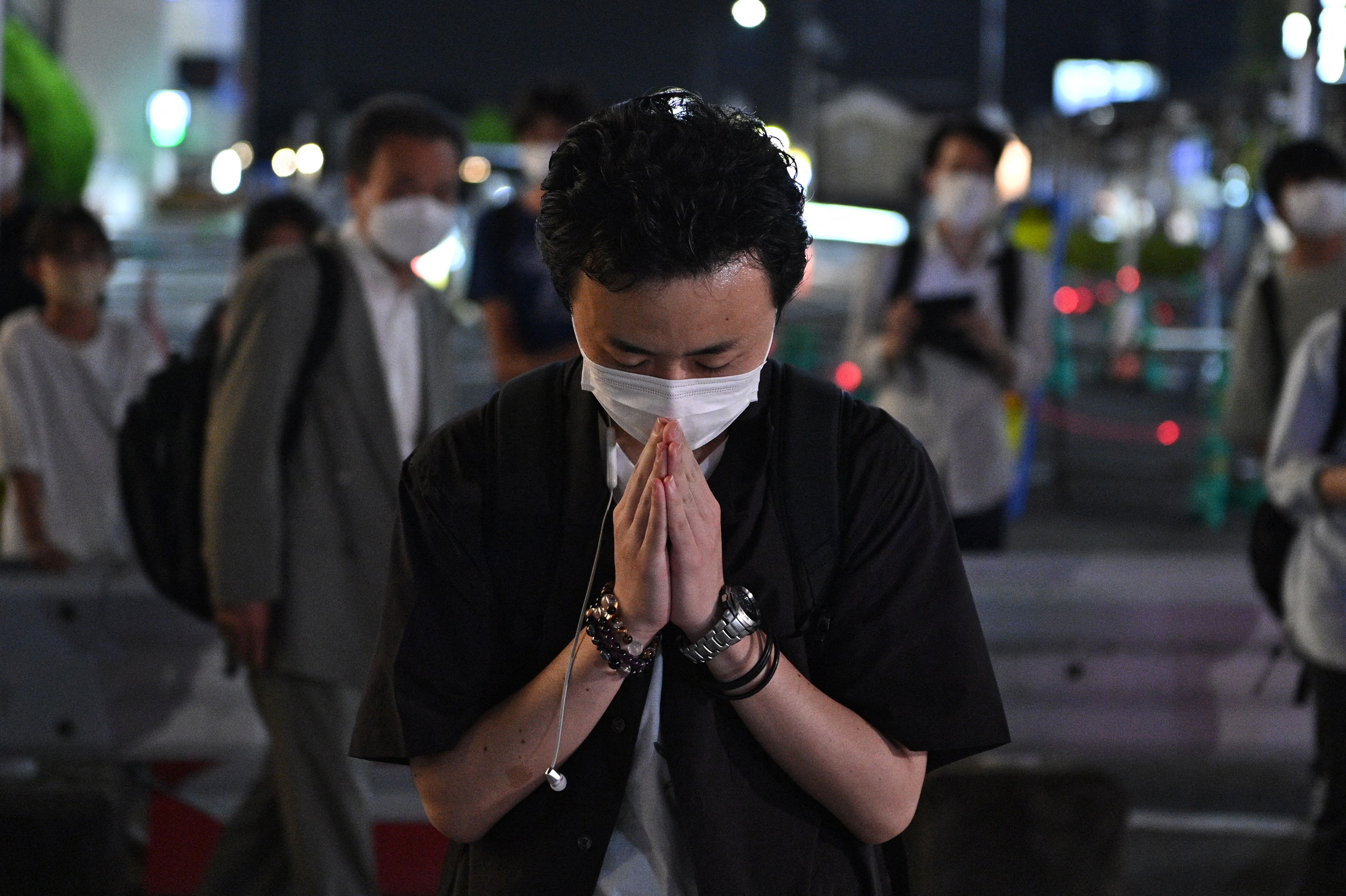 Japan's former Prime Minister Shinzo Abe was killed. Here's what the scene was like 11 A man prays outside the Yamato-Saidaiji Station in Nara, a city in western Japan, where former Japanese Prime Minister Shinzo Abe was shot earlier in the day Friday.