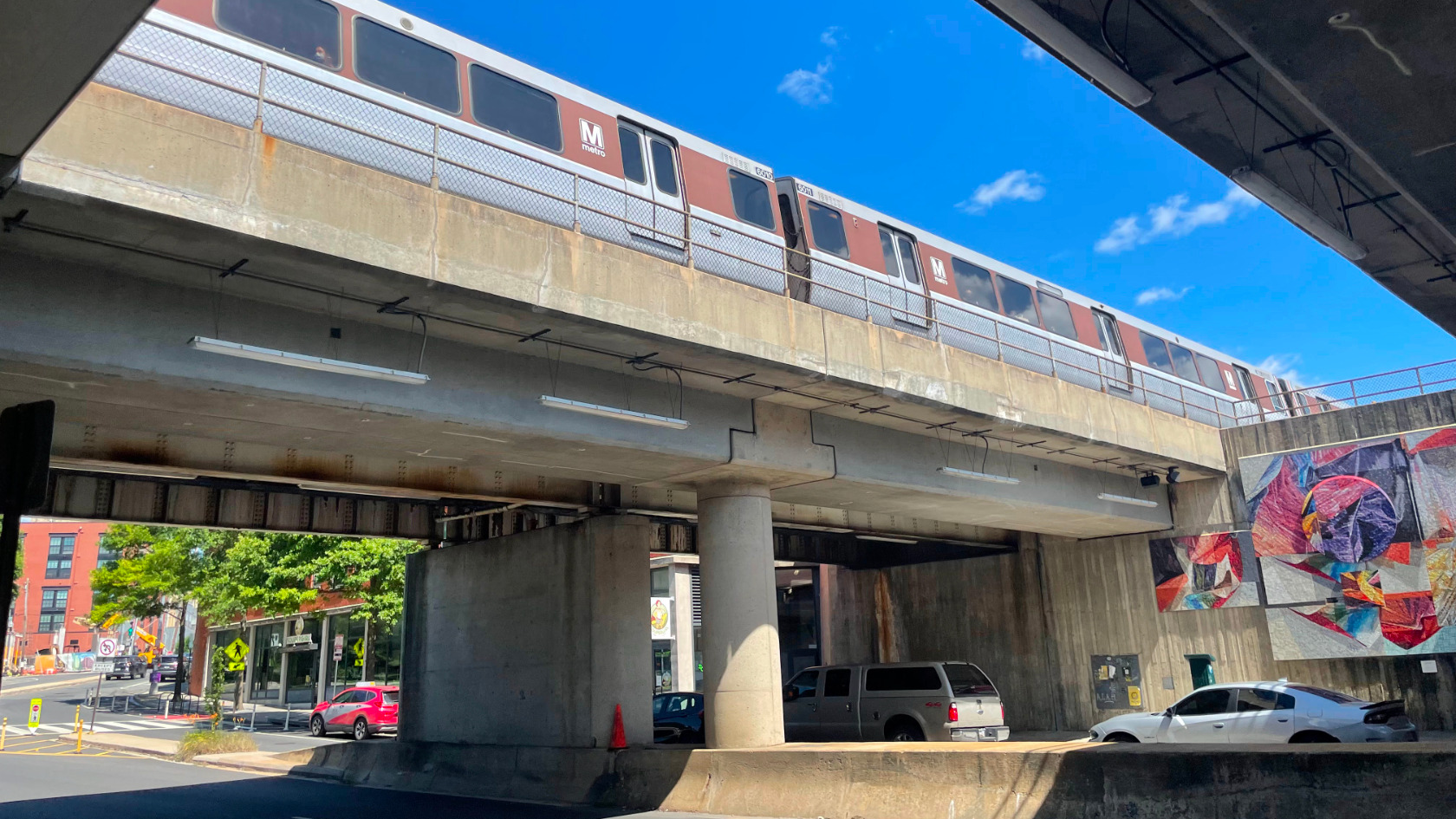 Metro may look to service cuts and fare increases as it faces $350 million budget gap - Vimarsana News