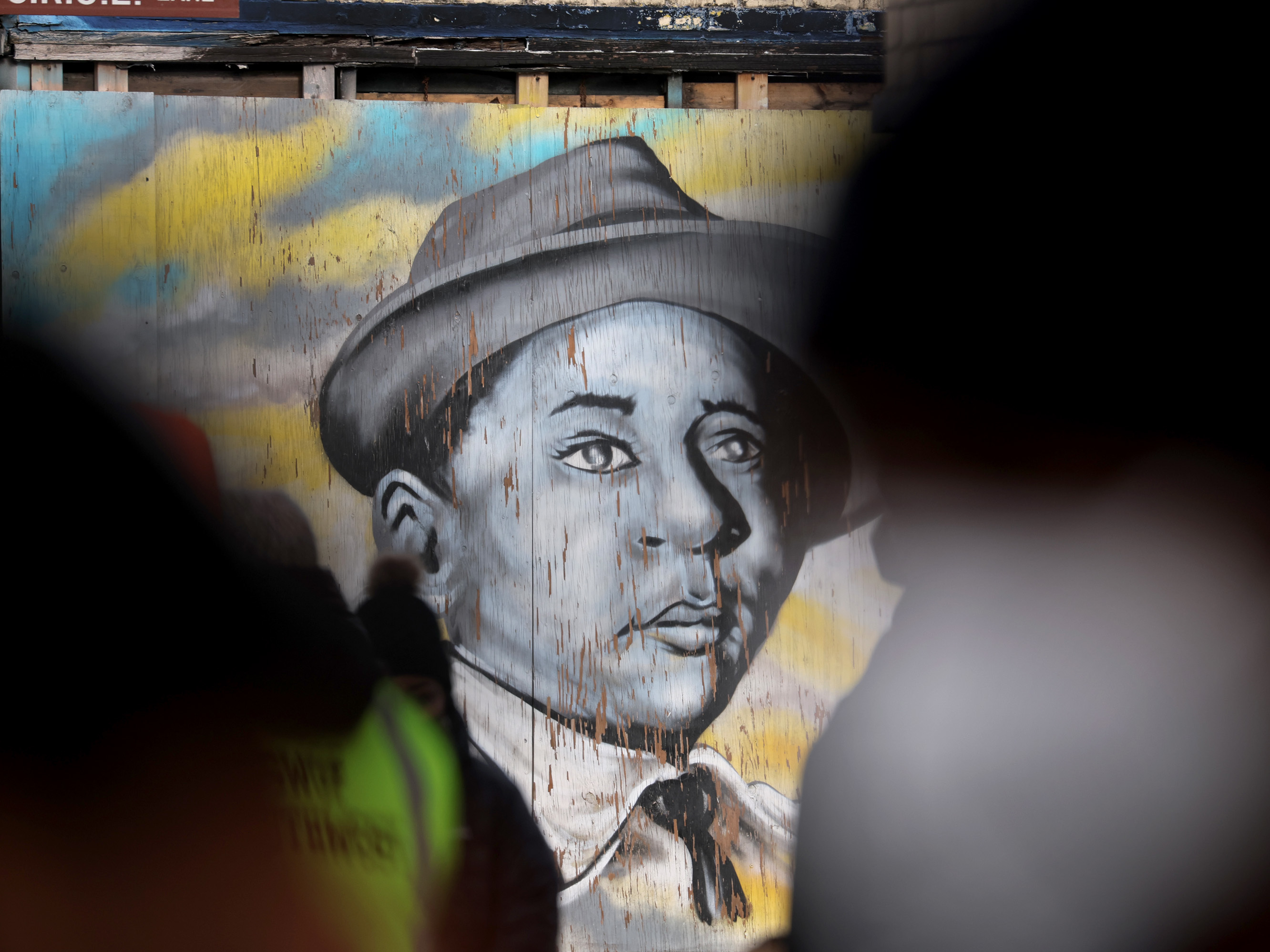 A mural featuring a portrait of civil rights icon Emmett Till in Chicago. (Getty Images)