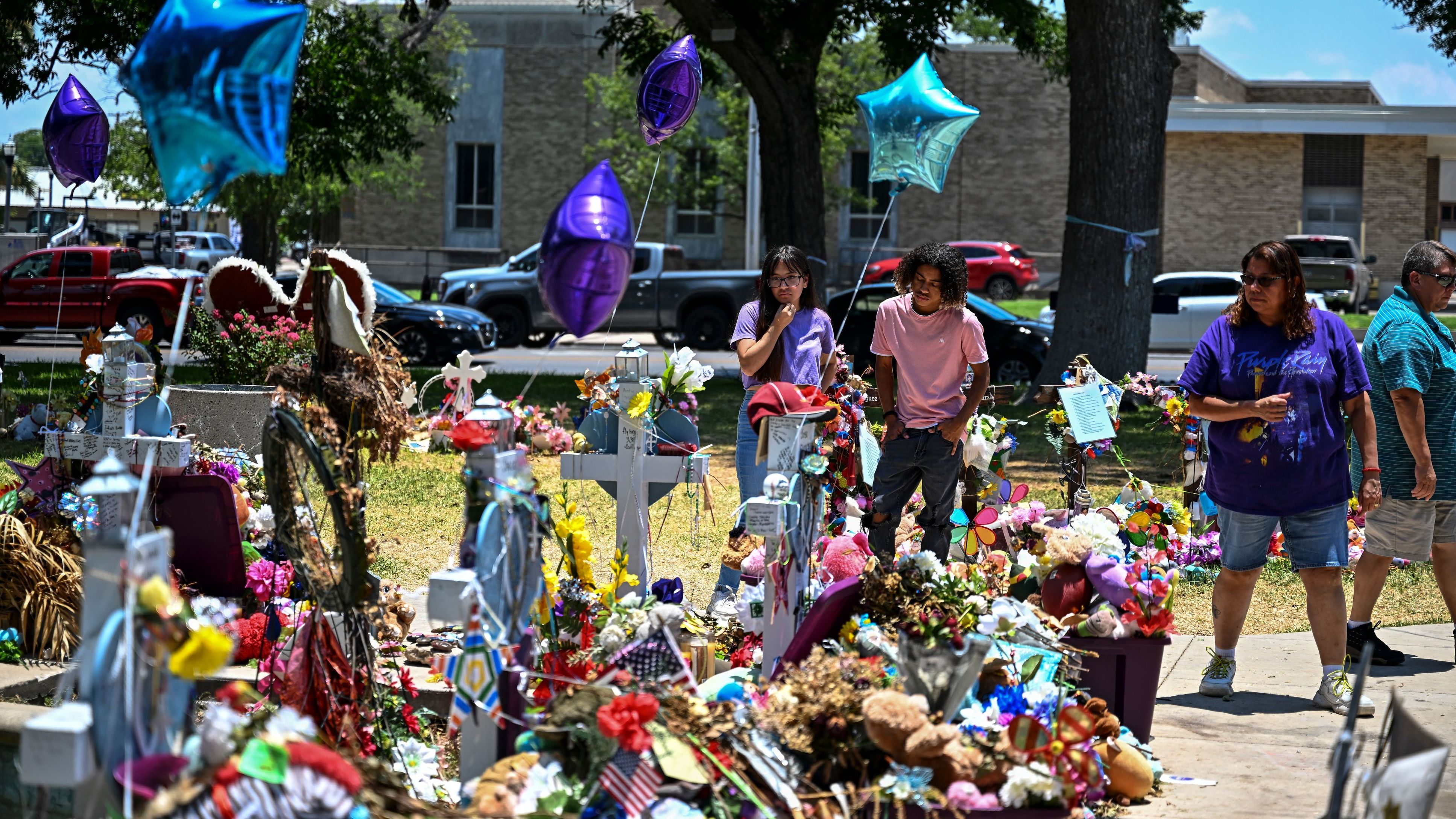 A report detailed the missed warning signs and motives of the Uvalde gunman A report detailed the missed warning signs and motives of the Uvalde gunman