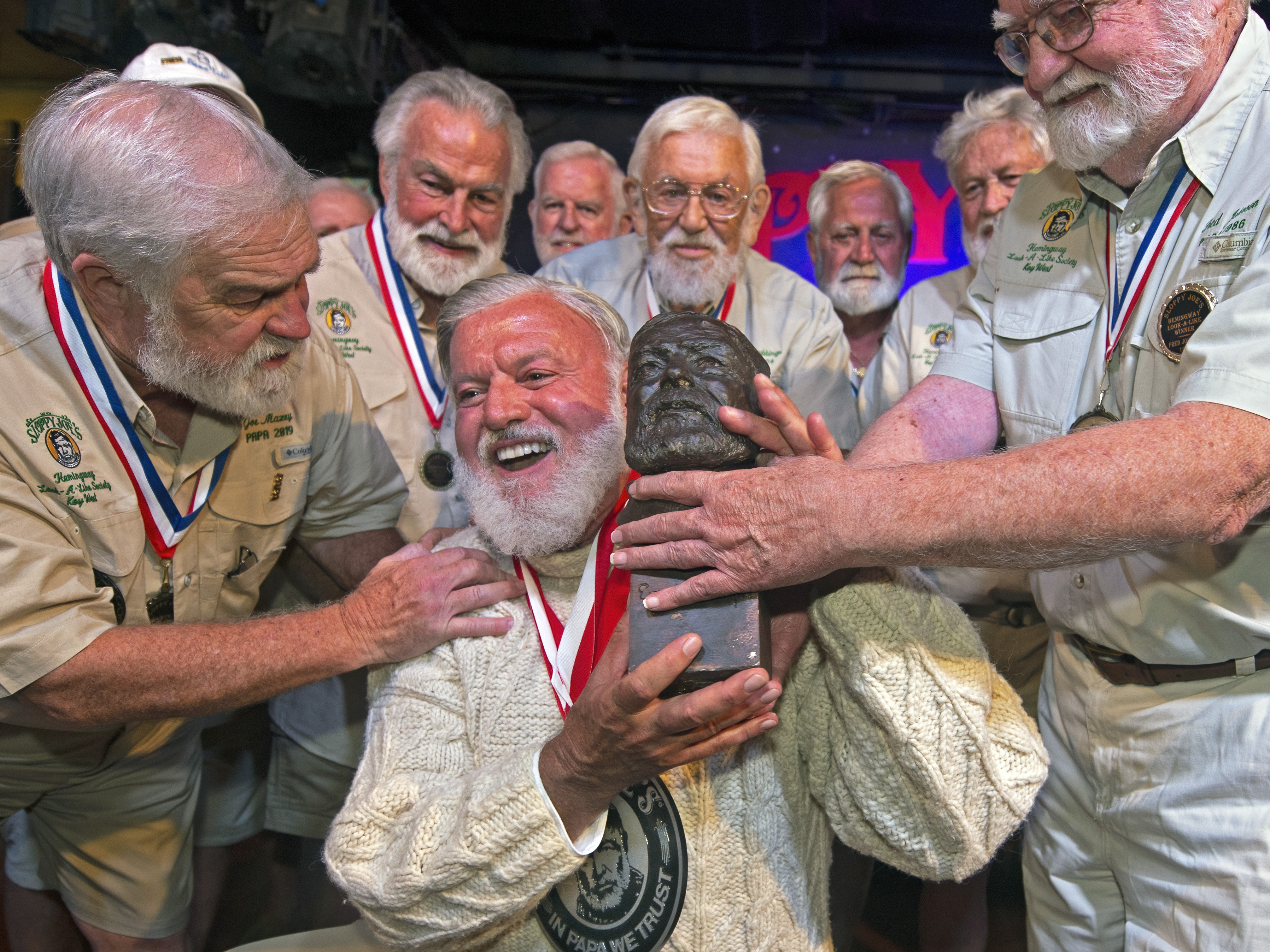 An attorney wins an Ernest Hemingway look-alike contest in Key West - Vimarsana News