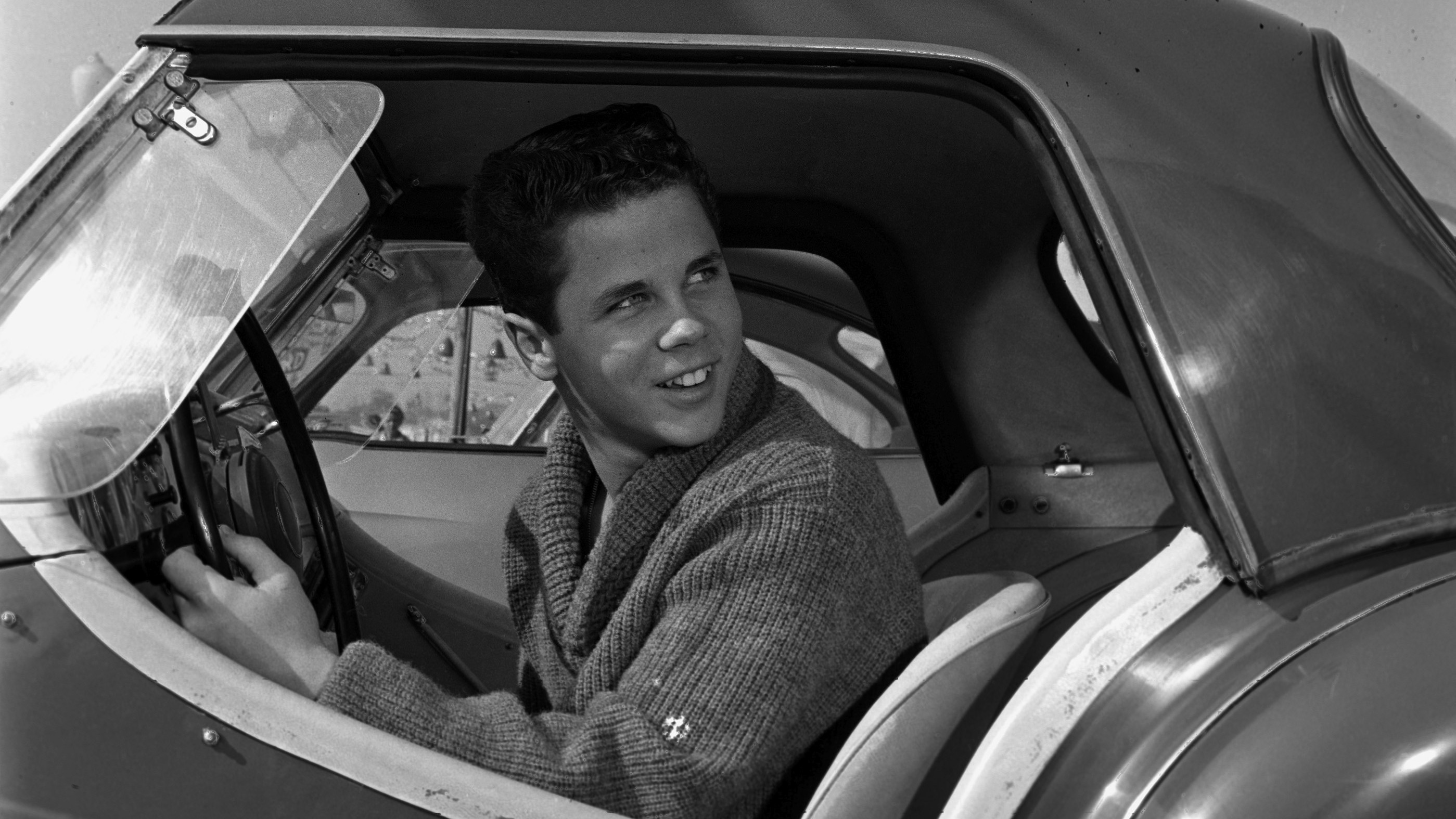 Tony Dow, who played Wally Cleaver on Leave It To Beaver, has died of cancer. : NPR - Vimarsana News