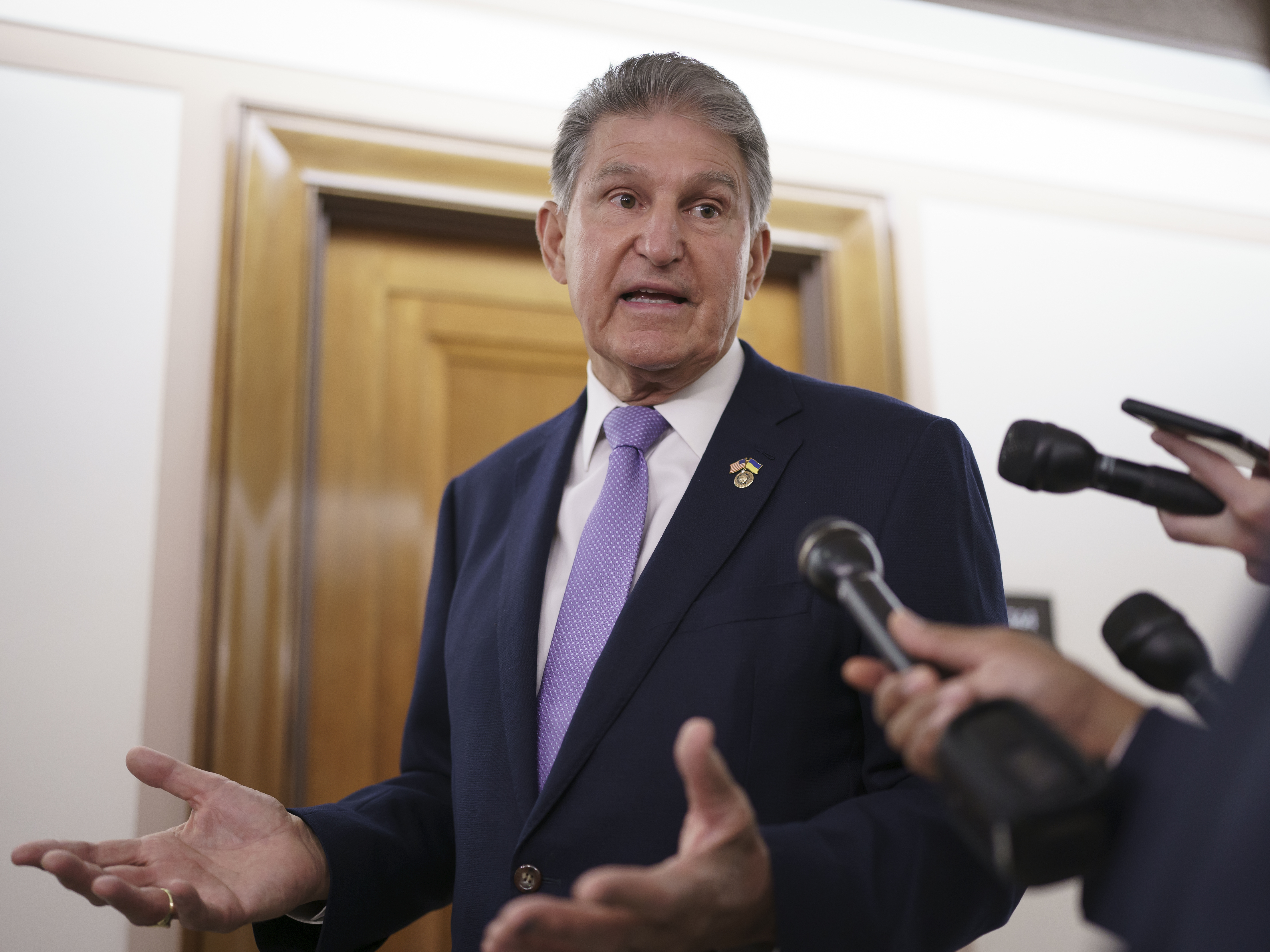 With Manchin deal, talk of Biden's climate emergency declaration may be dead - Vimarsana News