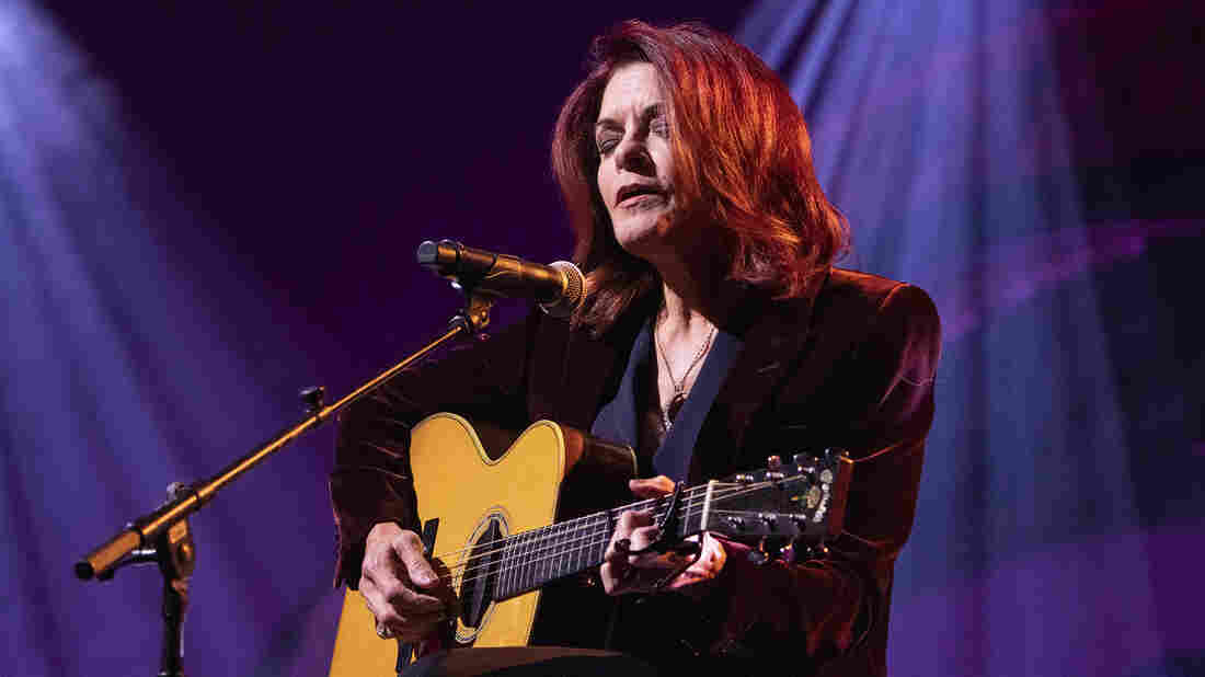 Rosanne Cash performs at SESSION 1 at TEDWomen 2021: What Now? December 1-3, 2021, Palm Springs, California. Photo: Stacie McChesney / TED