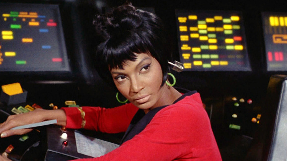 Nichelle Nichols, Lt. Uhura on ‘Star Trek,’ dies at 89