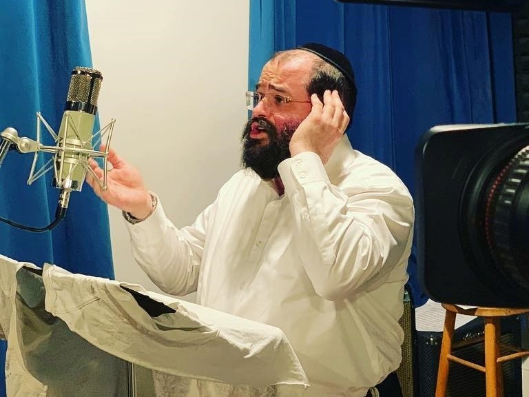 Shimmy Miller during a recording session for Golden Ages: Brooklyn Chassidic Cantorial Revival Today. 