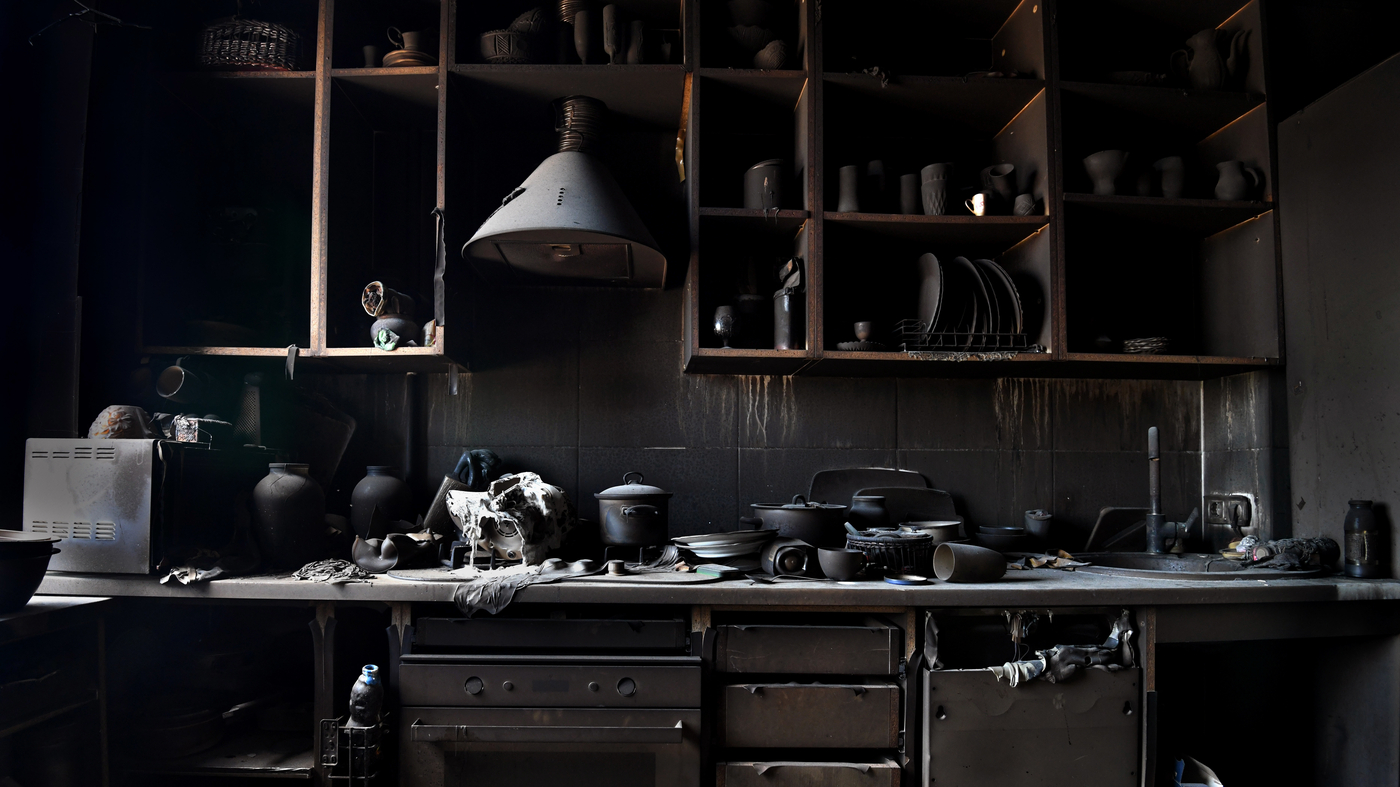 Haunting photos capture the remnants of everyday life in Ukraine : The