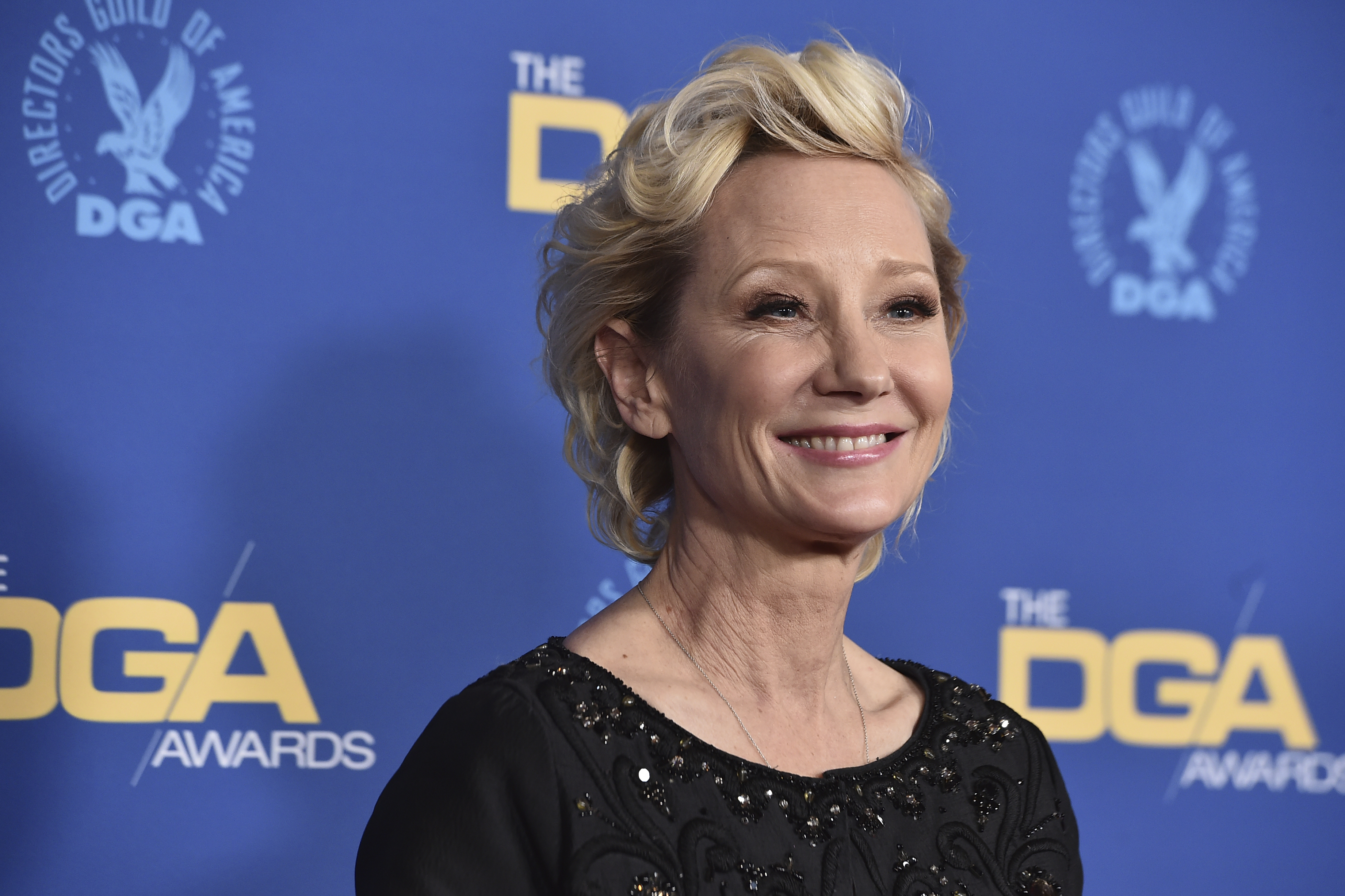 Anne Heche dies following fiery car crash in Los Angeles photo