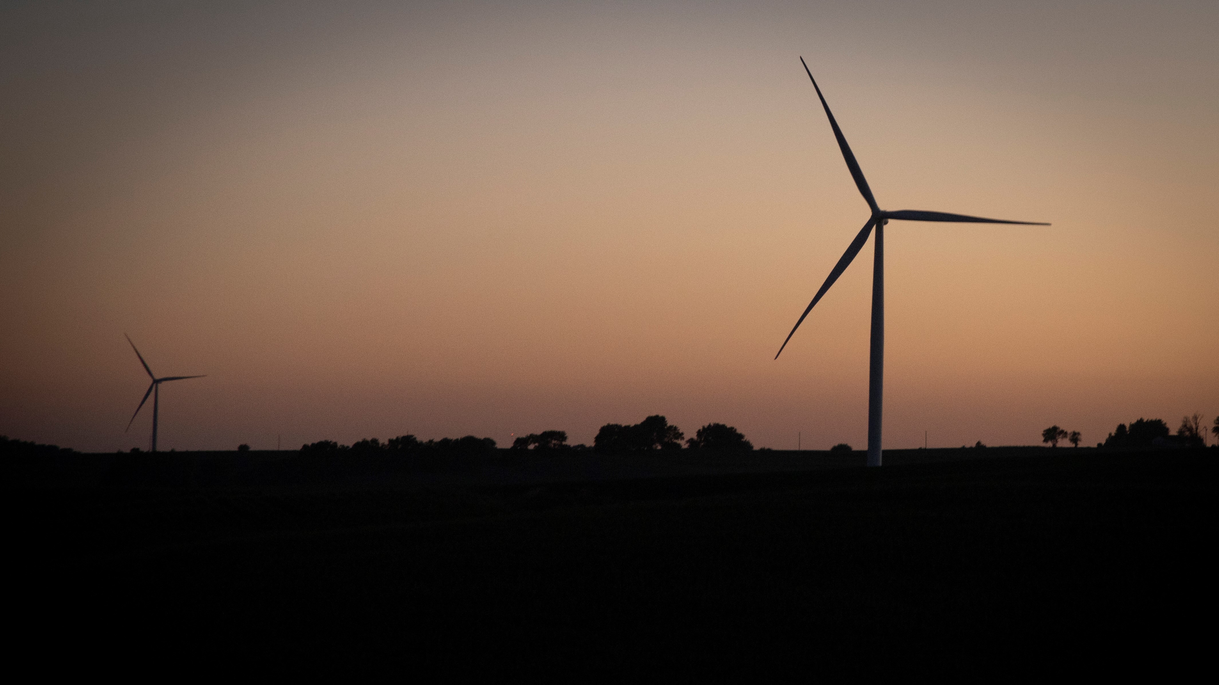 Wind power gets a boost from government. But it faces challenges from landowners