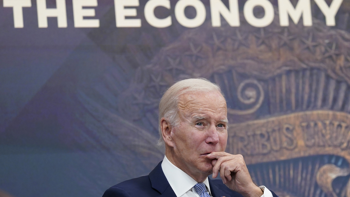 How inflation is influencing politics in a bellwether Florida county NPR