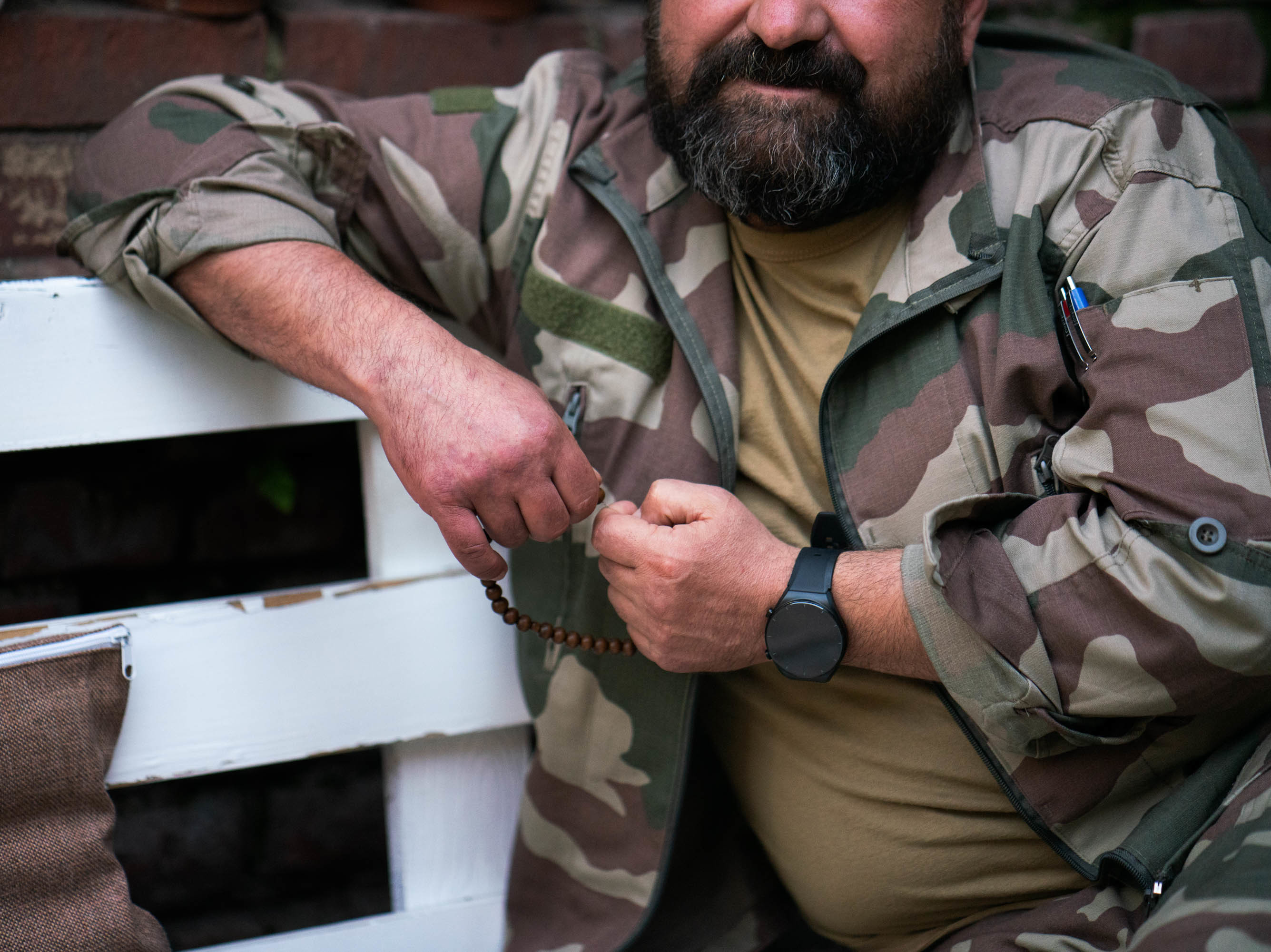 Along the front lines in Ukraine, cut off from resources, a resilient city holds on