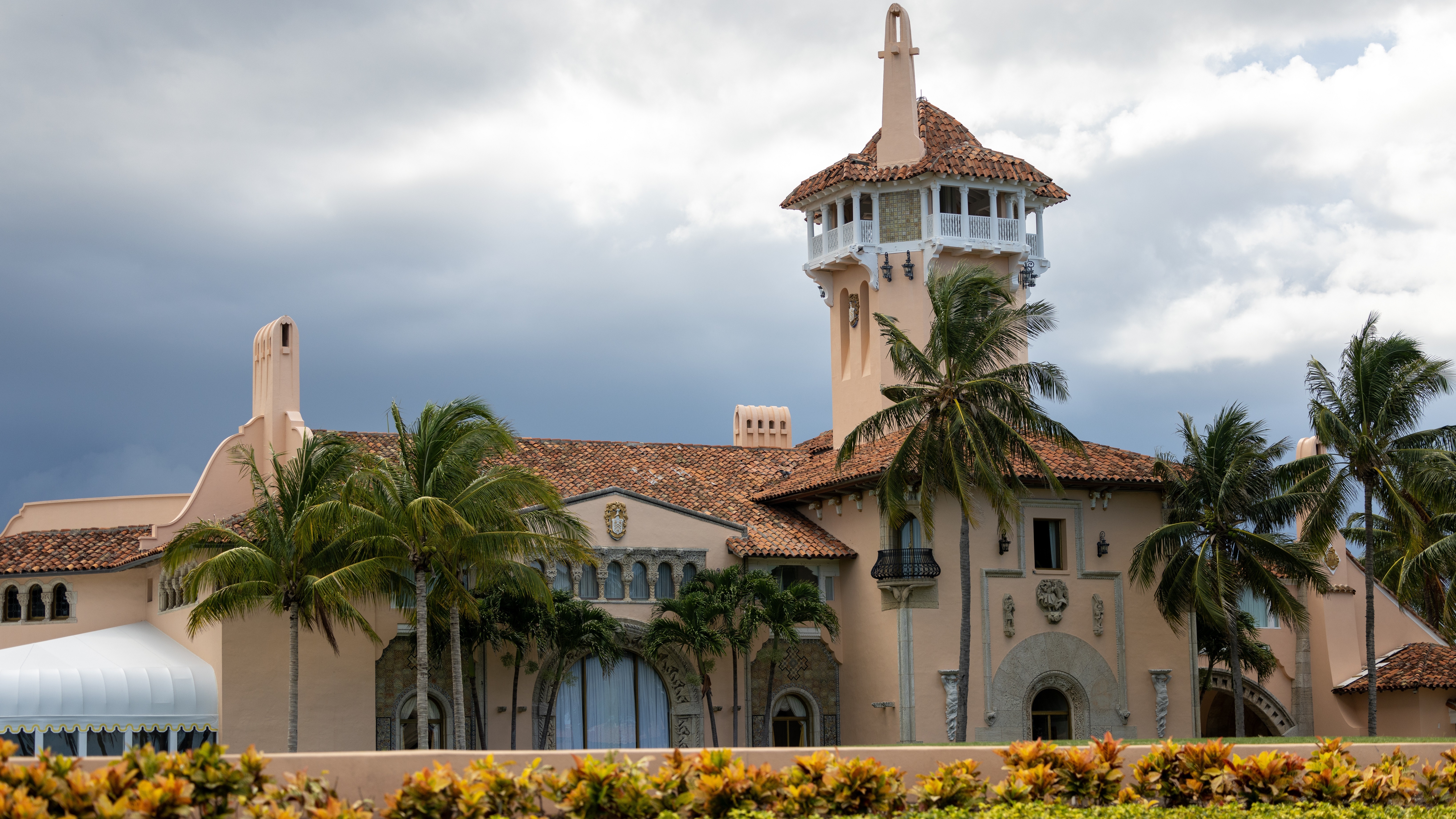Mar-a-Lago is seen Aug. 16, 2022, a week after the FBI searched the home of former President Trump in Palm Beach, Fla., for classified documents. (Anadolu Agency via Getty Images)