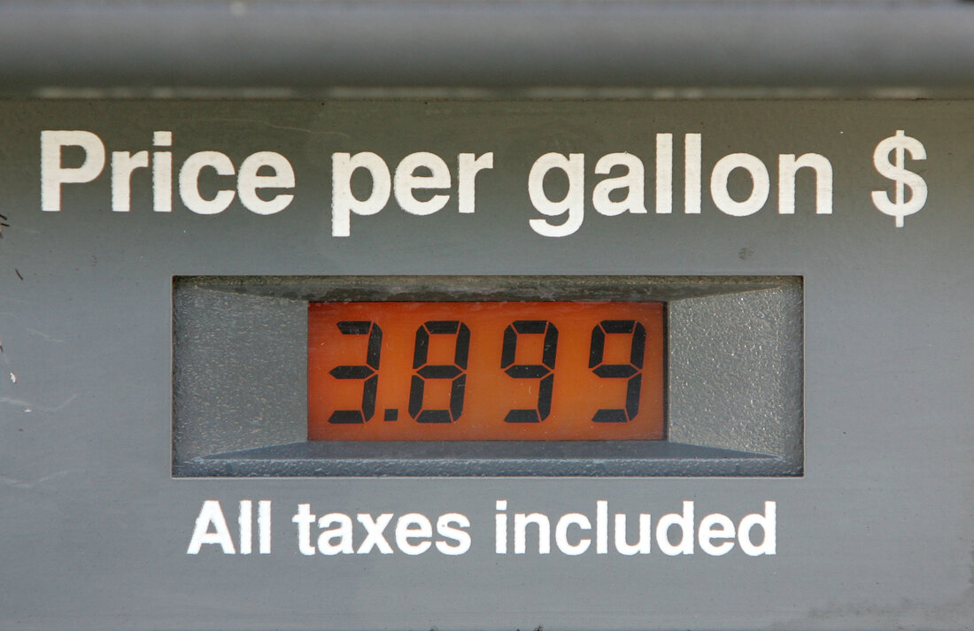 SAN FRANCISCO - MAY 2007: Gasoline prices near $4 a gallon are shown on a gas station display in San Francisco, California, May 7, 2007. (Photo by Justin Sullivan/Getty Images)
