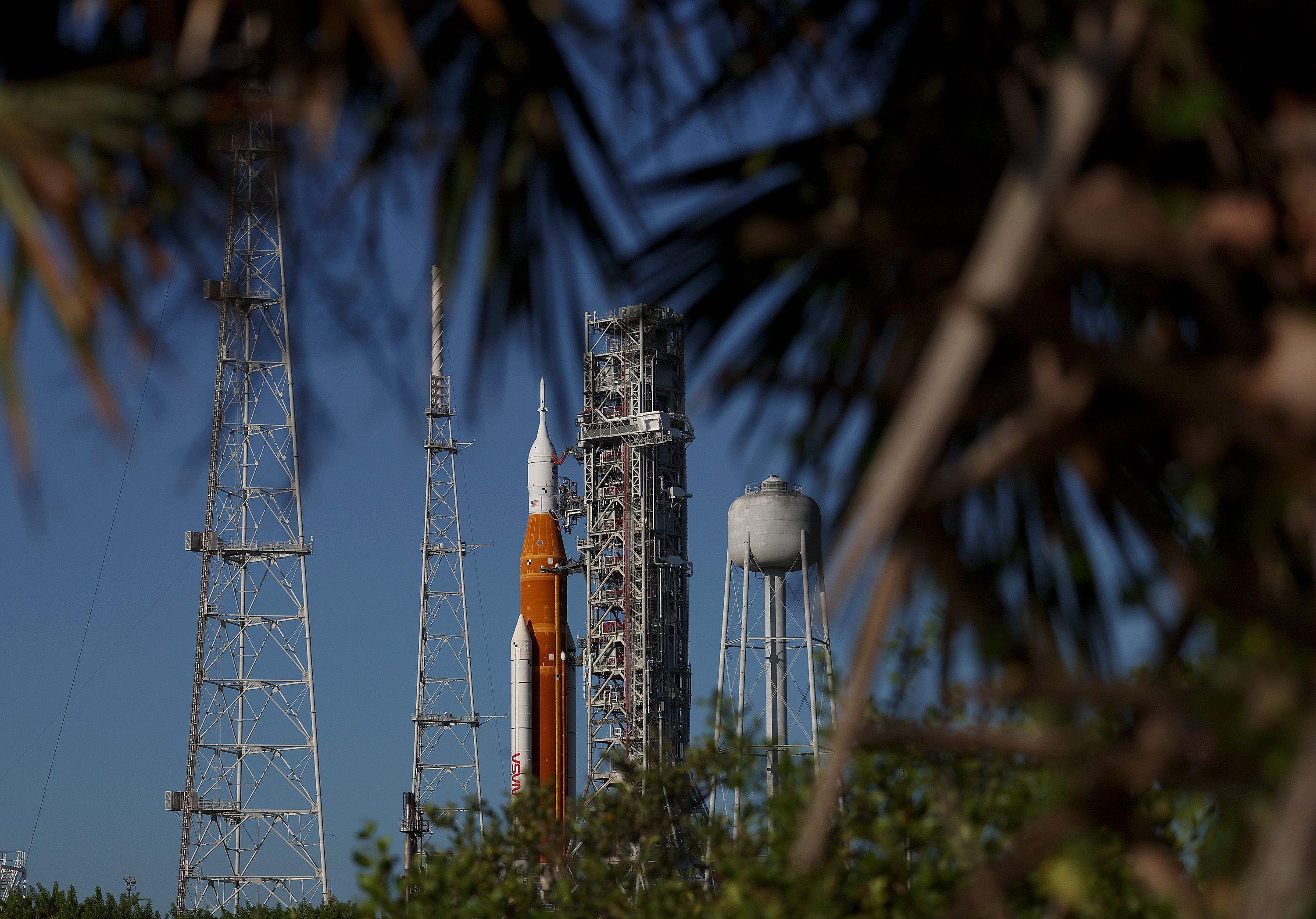 NASA's Artemis I rocket sits on launch pad 39-B after the launch was scrubbed at Kennedy Space Center on September 06, 2022 in Cape Canaveral, Florida. (Getty Images)