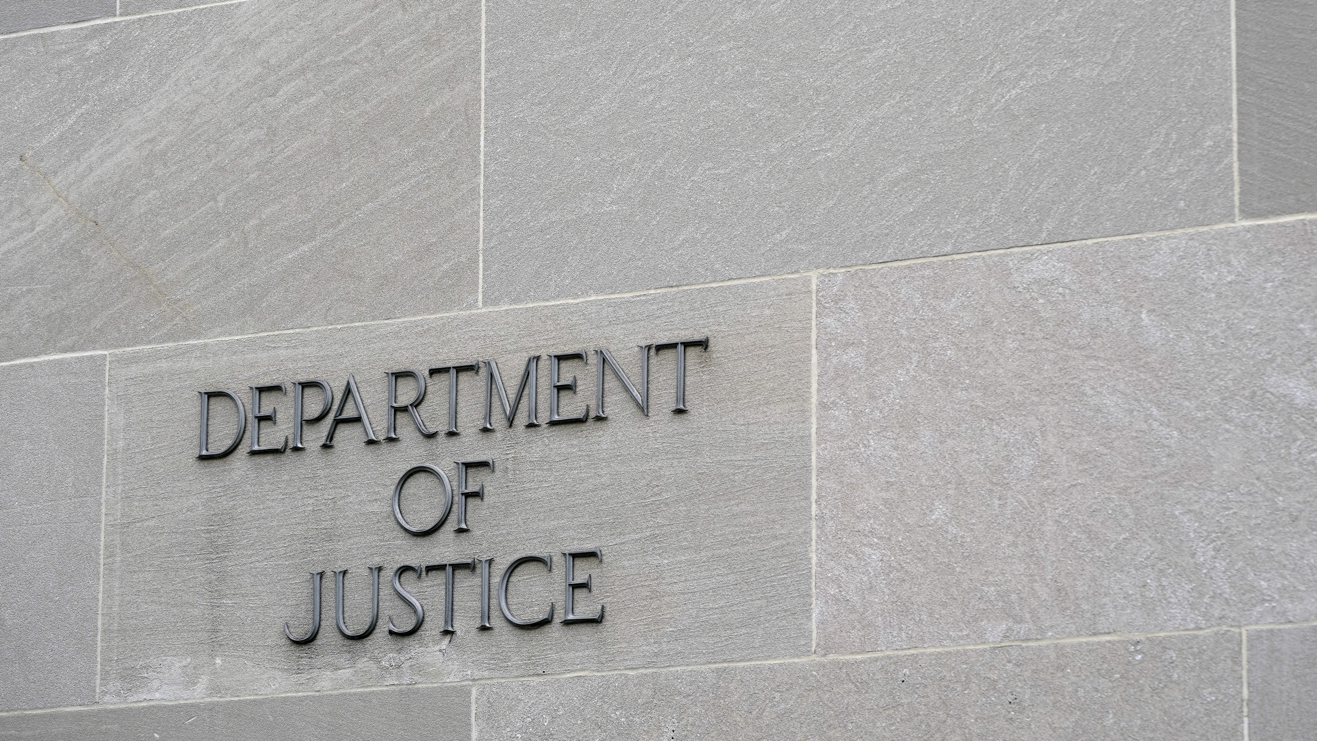 DOJ appeals judge's order barring its use of classified materials in Mar-a-Lago probe - Vimarsana News