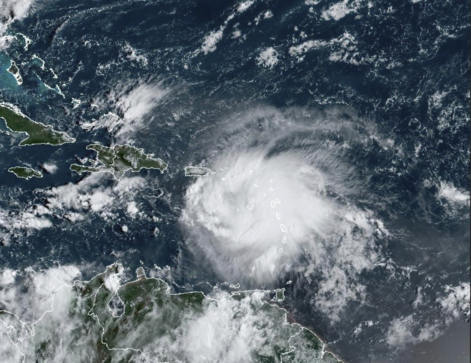 Puerto Rico is under a hurricane warning as Tropical Storm Fiona approaches - Vimarsana News