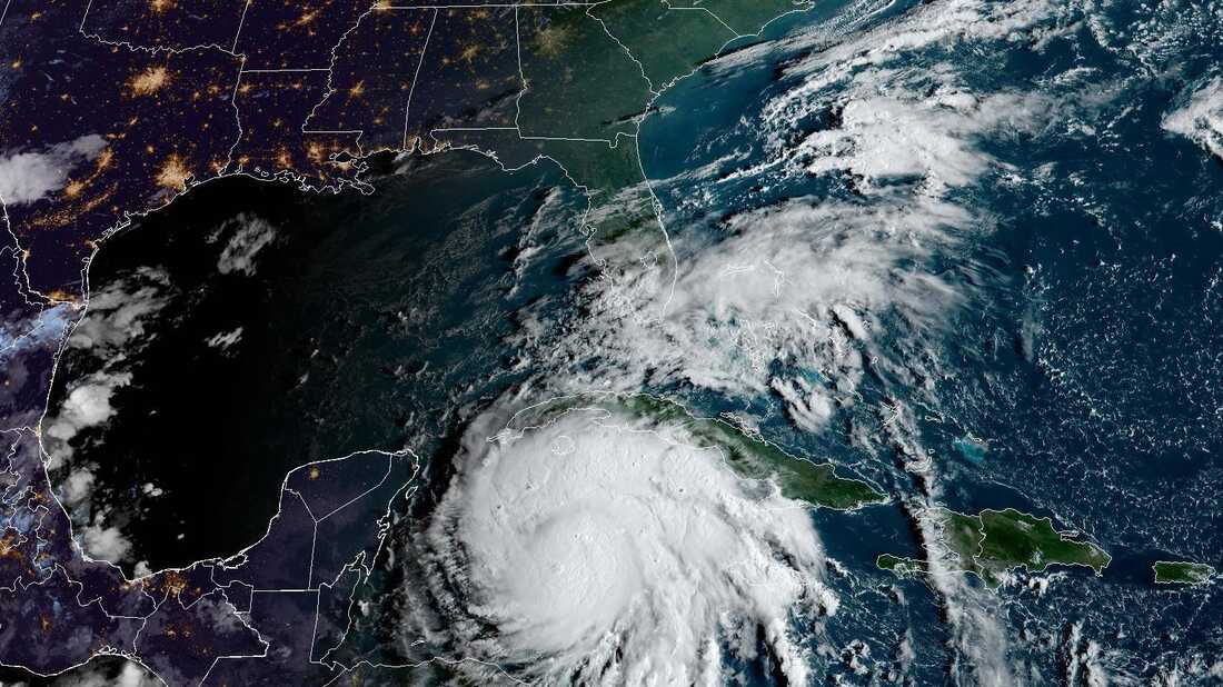 Hurricane Ian will hit Florida as a major storm, forecasters say : NPR