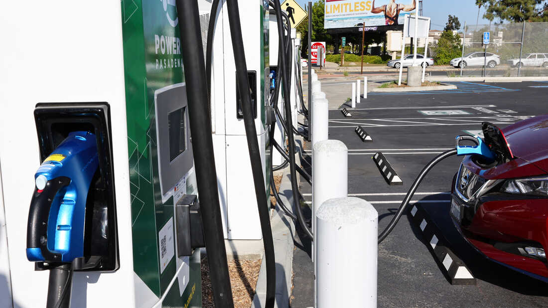 Electric cars charging stations near deals me