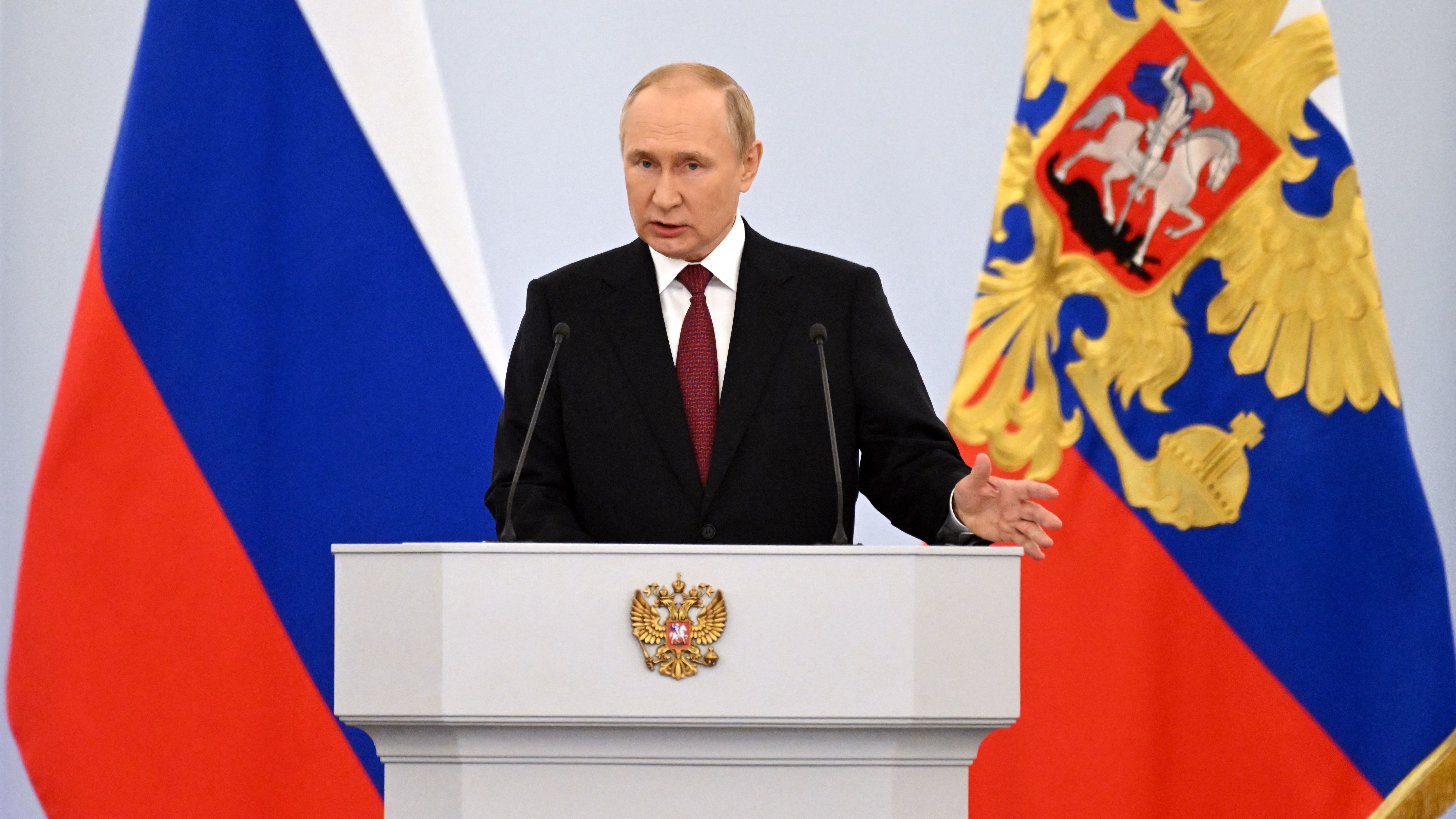 Putin formally annexes territories in Ukraine, in spite of global opposition