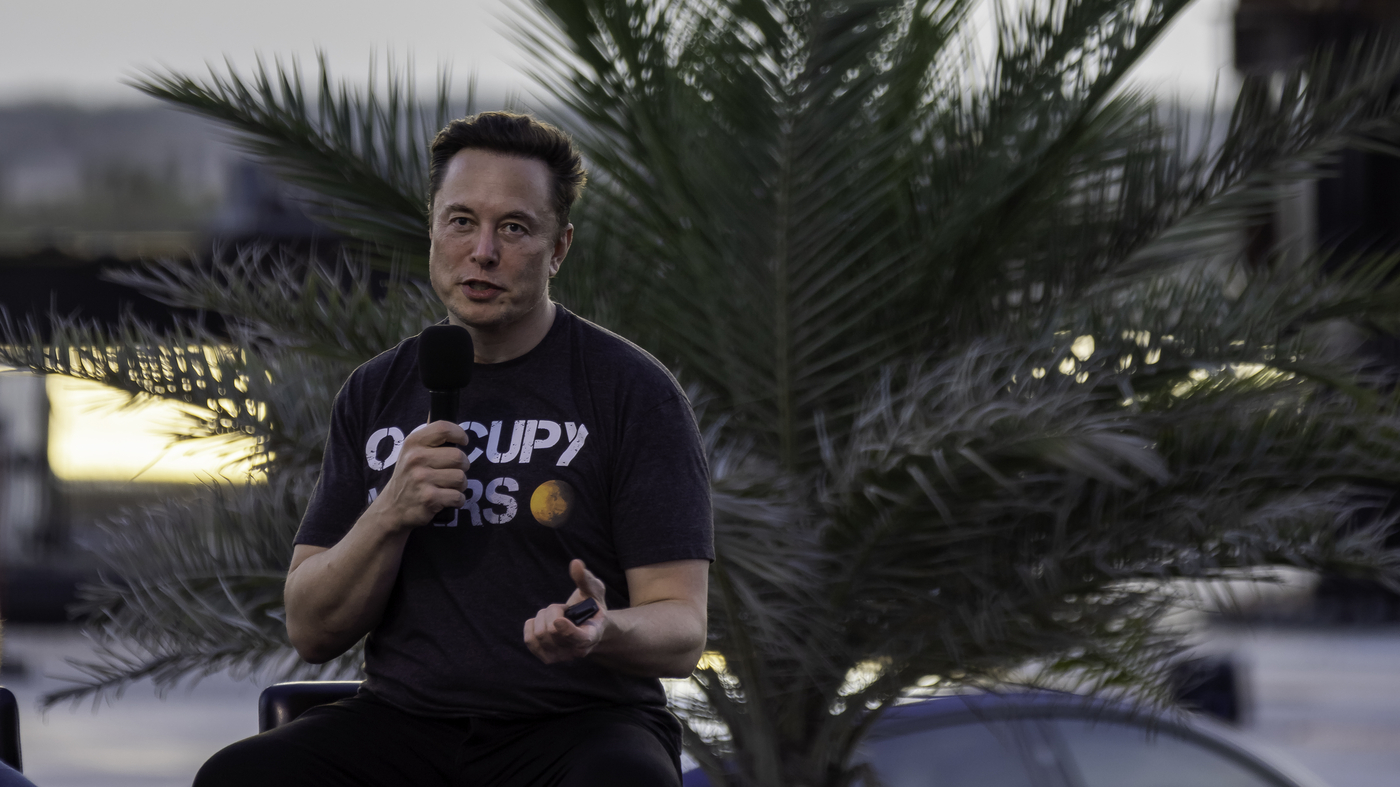 What Elon Musk will likely do with Twitter if he buys it : NPR