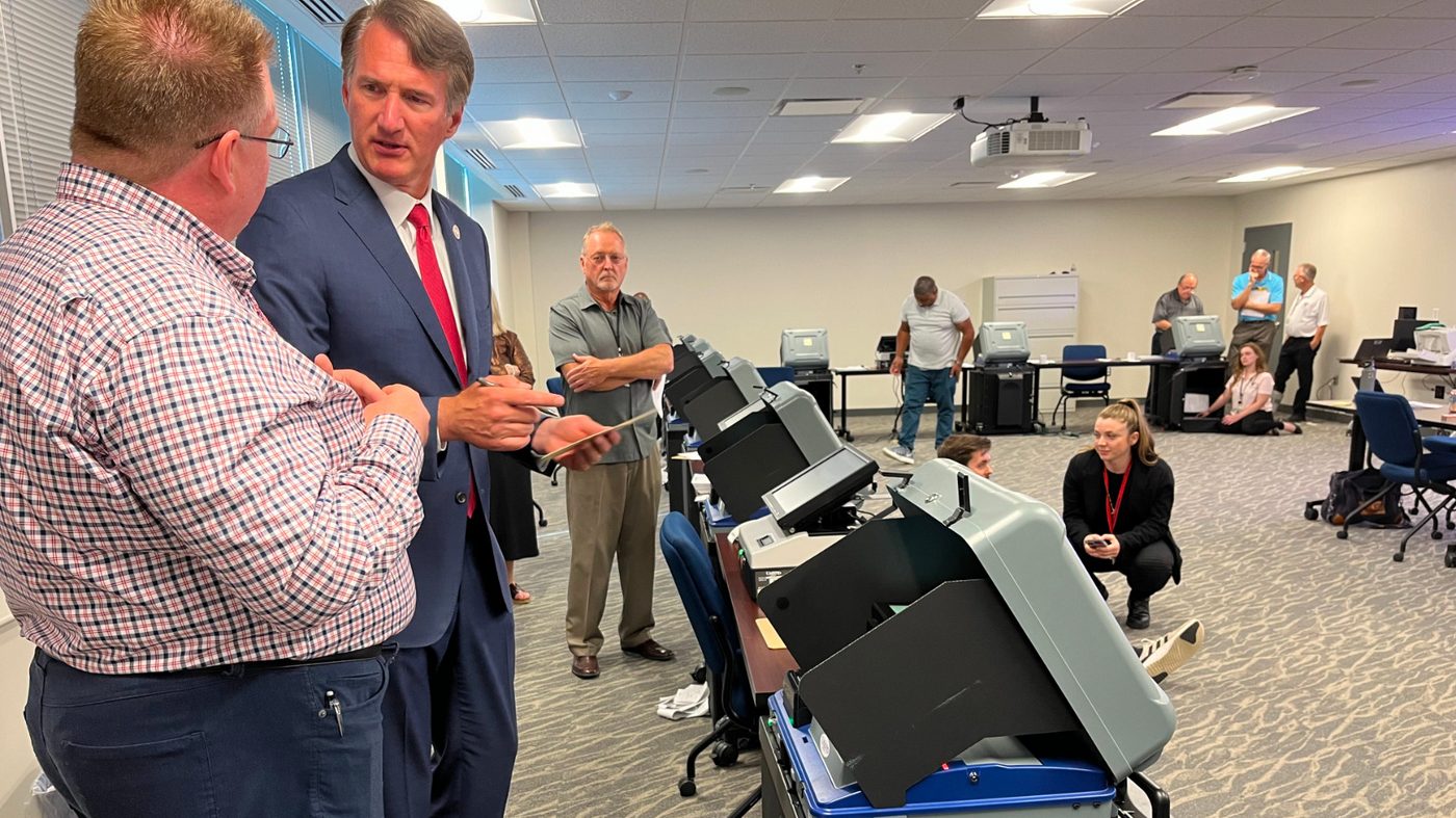 Technical problems in Virginia voter registration system cause significant  delays : NPR