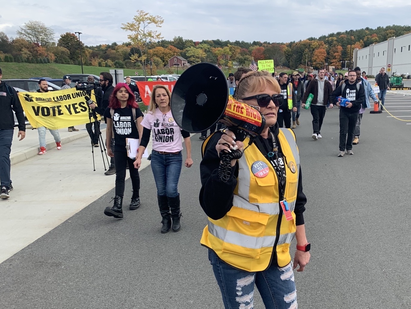 Amazon workers vote against unionizing at upstate NY warehouse | NCPR News