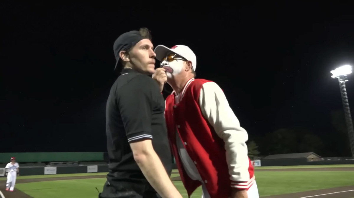 Twitch streamer Jerma985 is pushing boundaries with outside the box