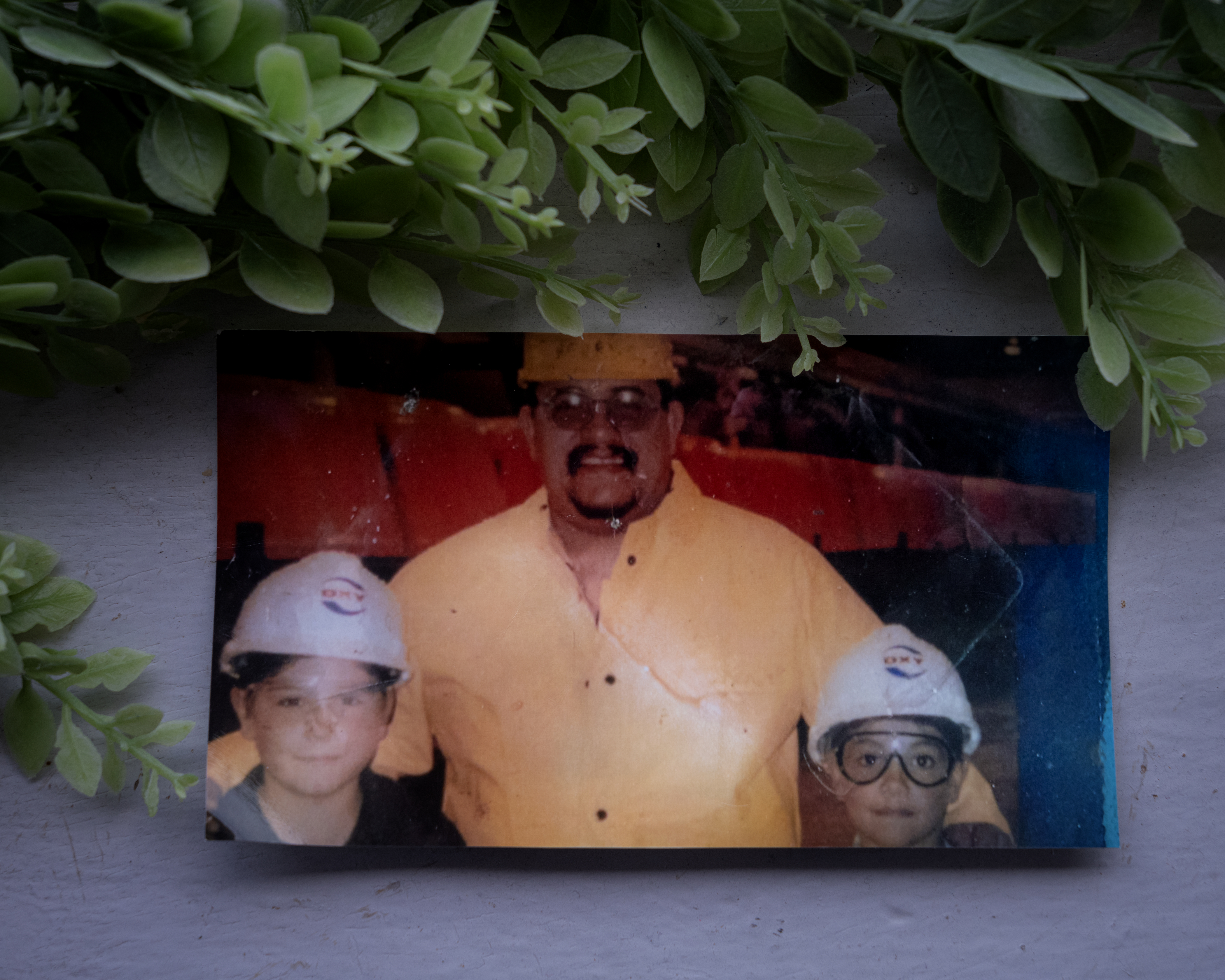 Asbestos was never banned in the U.S. Exposed workers fear cancer, other  risks : Shots - Health News : NPR