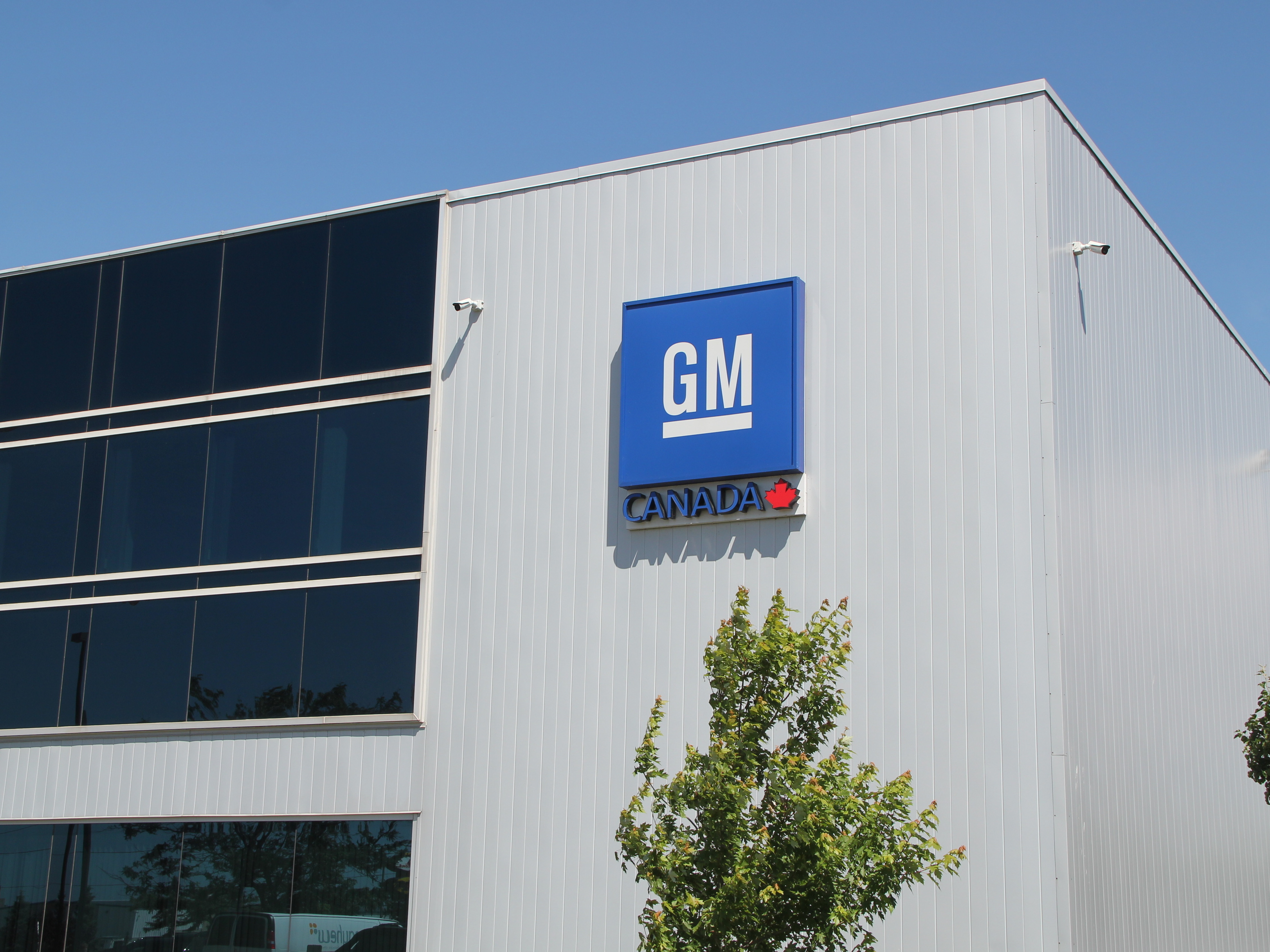 After years of decline, the auto industry in Canada is making a