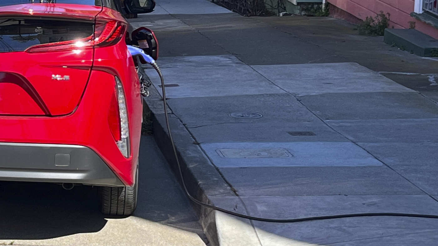 Electric vehicles pose a charging challenge for home renters NPR