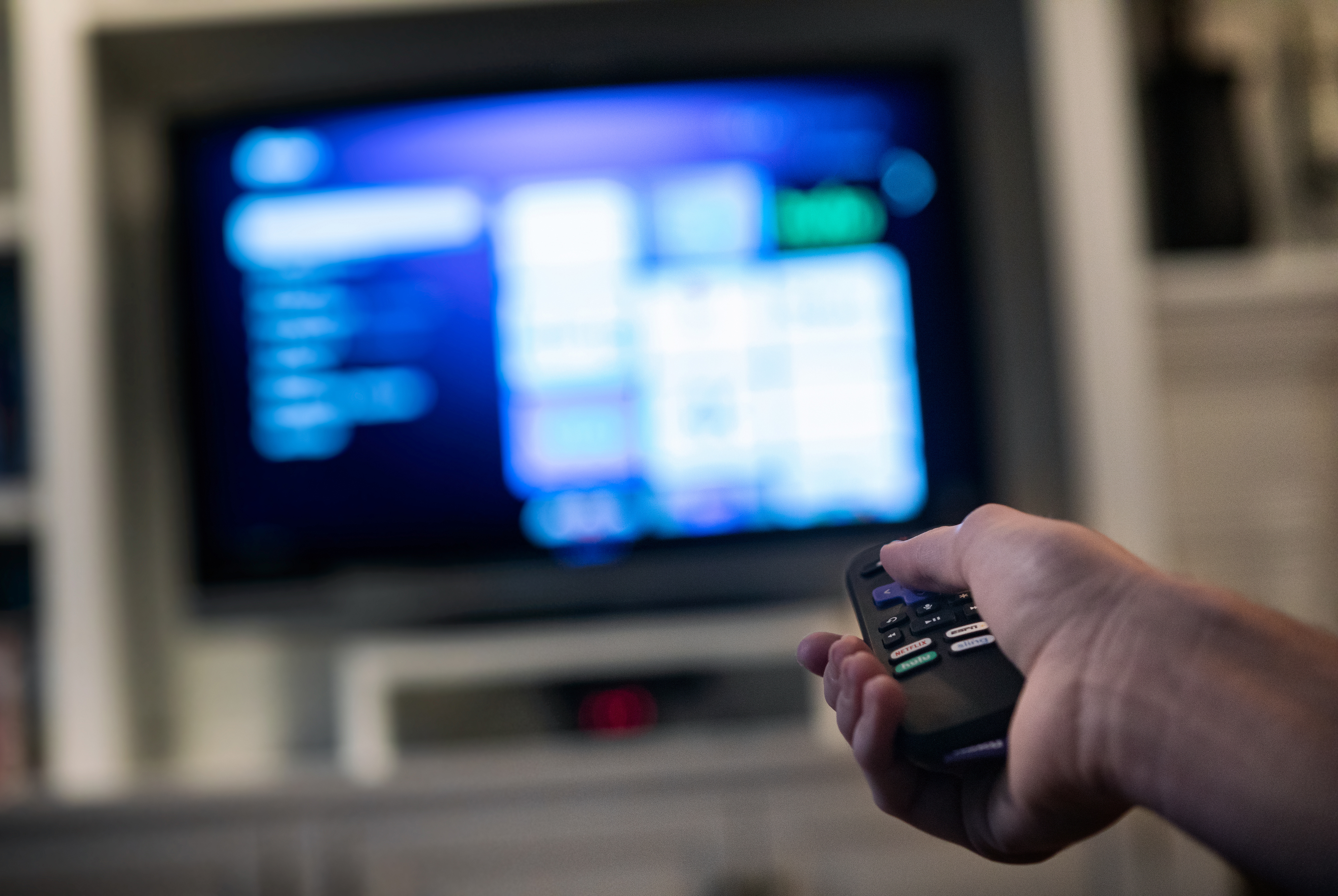 What's the Difference Between Network TV, Cable, and Streaming