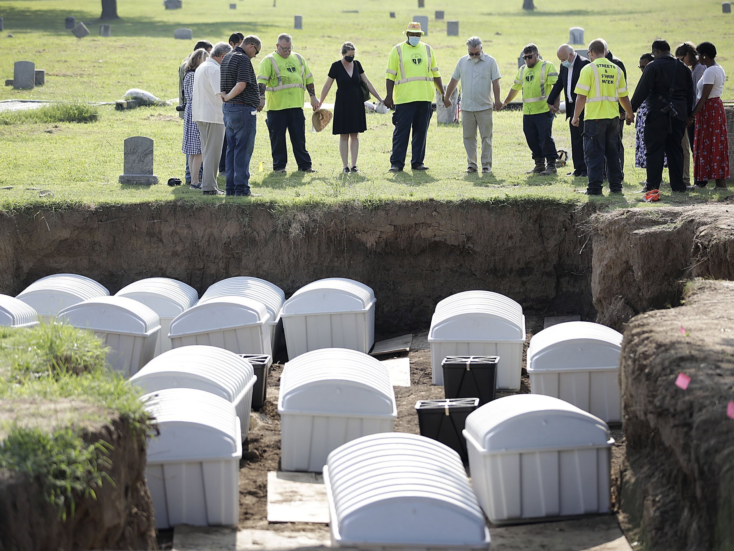 Exhumations to resume in a bid to identify Tulsa Race Massacre victims - Vimarsana News