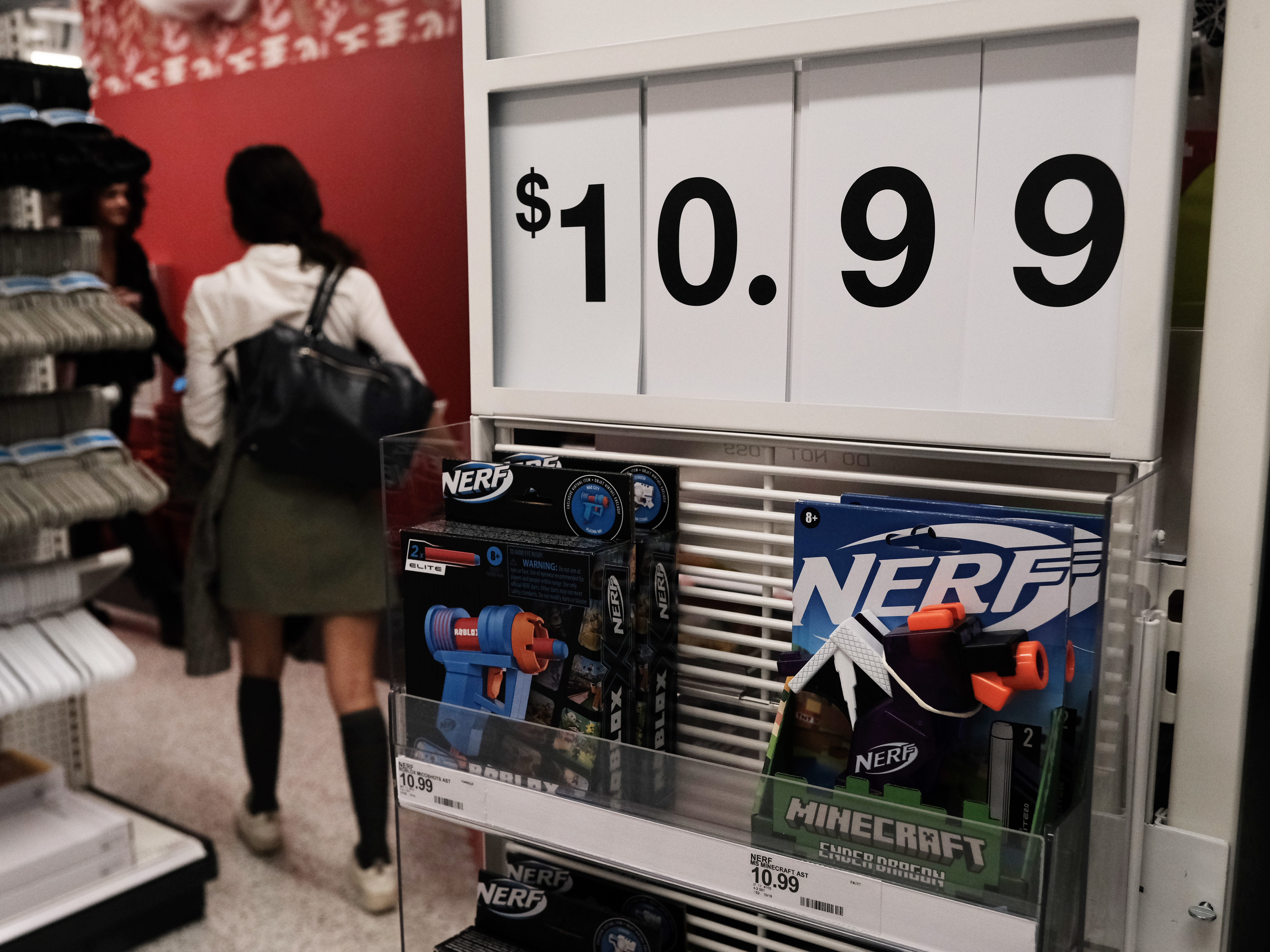 People shop in a Manhattan store on Oct. 26, 2022 in New York City. Inflation, in the form of higher prices for gas, food and other consumer goods is weighing on U.S. economic growth. (Getty Images)