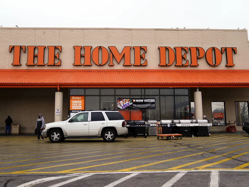 Home Depot workers in Philadelphia vote on whether to form 1st unionized store