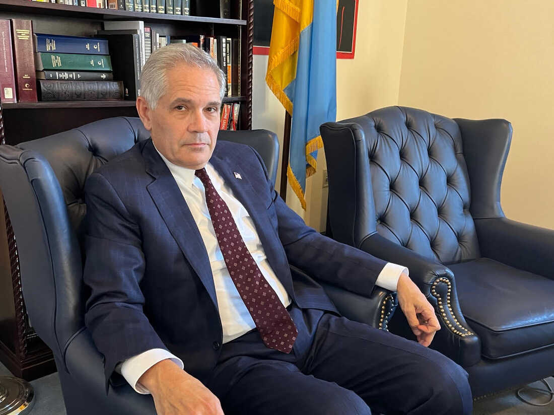 Crime is a midterm elections concern. Republicans blame Democrats for the rise : NPR 6 larry krasner 63336dce809e6be21578bfff714ac8b7cf9207fd s1100 c50