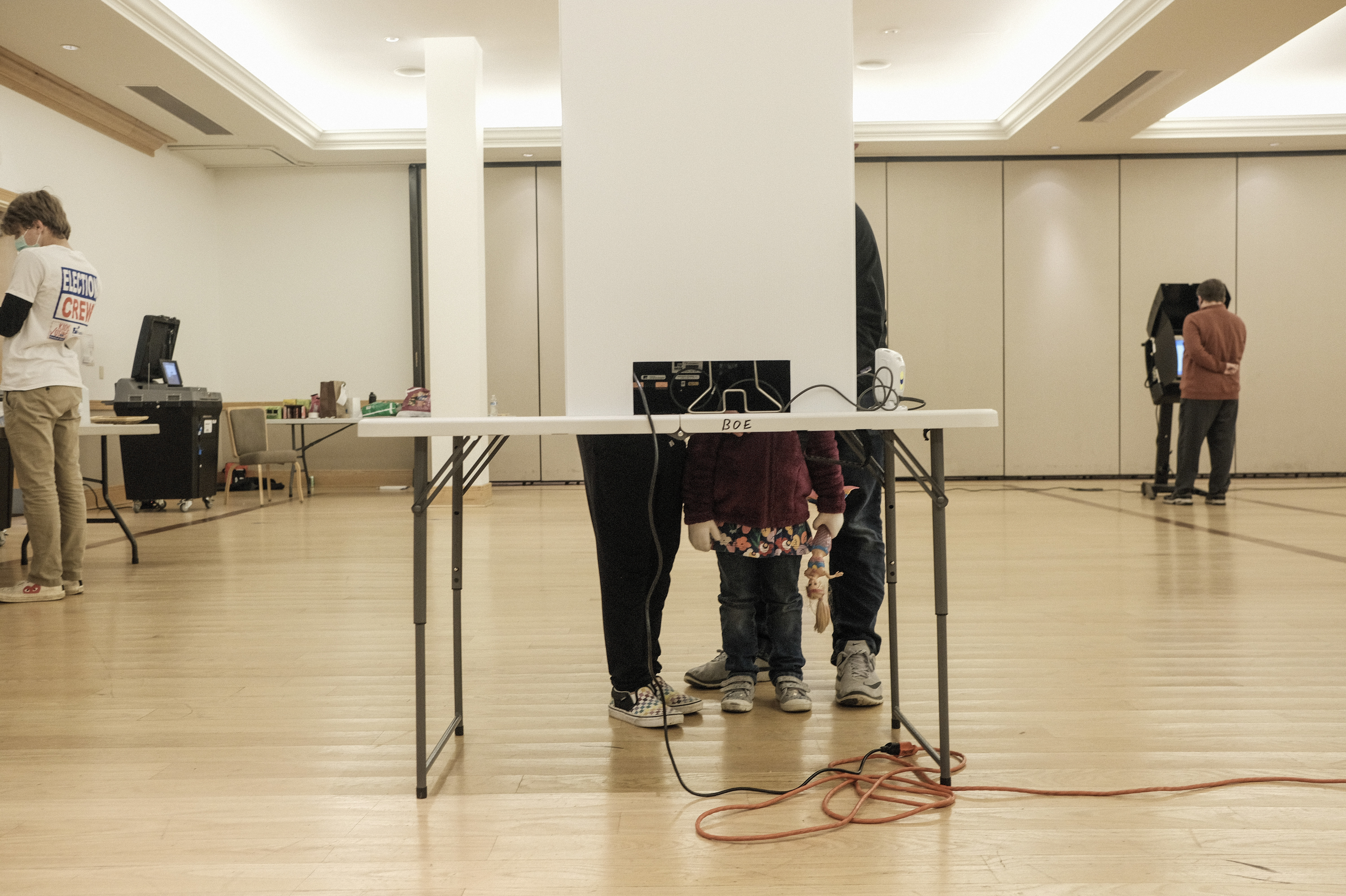 Should voting day be a holiday? Some election deniers say yes - Vimarsana News