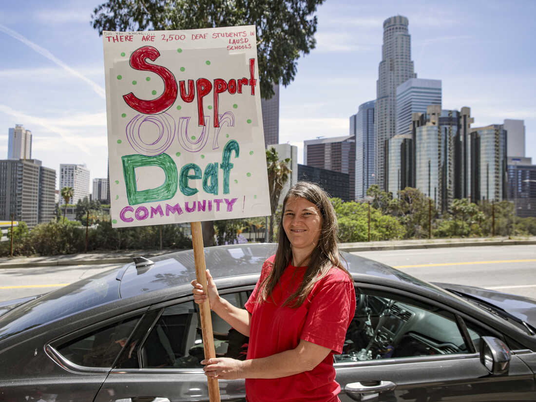 ASL advocates cheered a brand new bilingual program in LA. Its rollout has been rocky : NPR