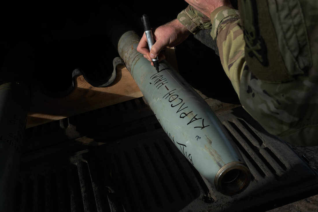 With winter approaching, Ukraine prepares to fight Russia on frozen