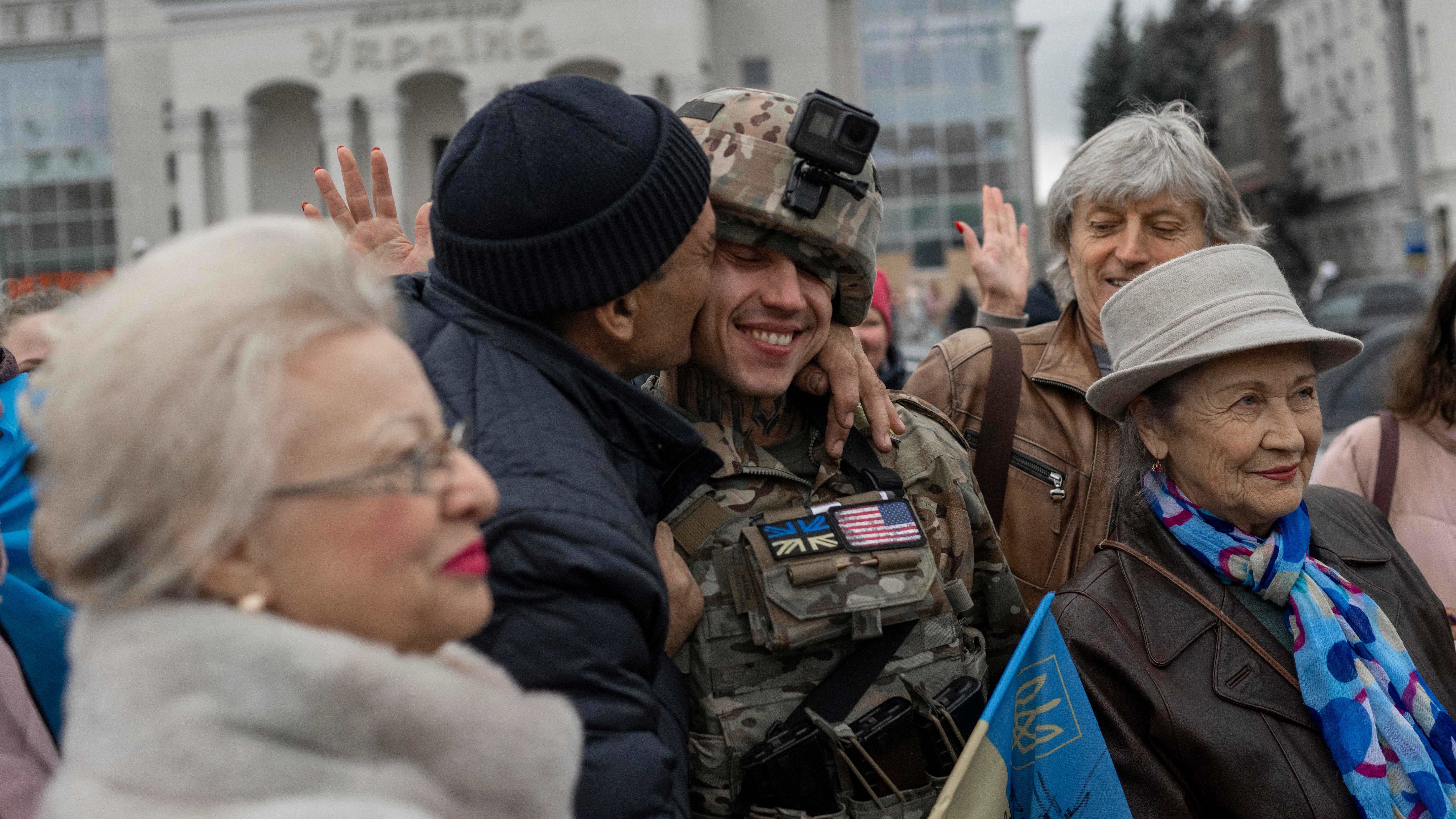 Latest on Ukraine: Russia withdraws from the crucial port city of Kherson (Nov. 14)